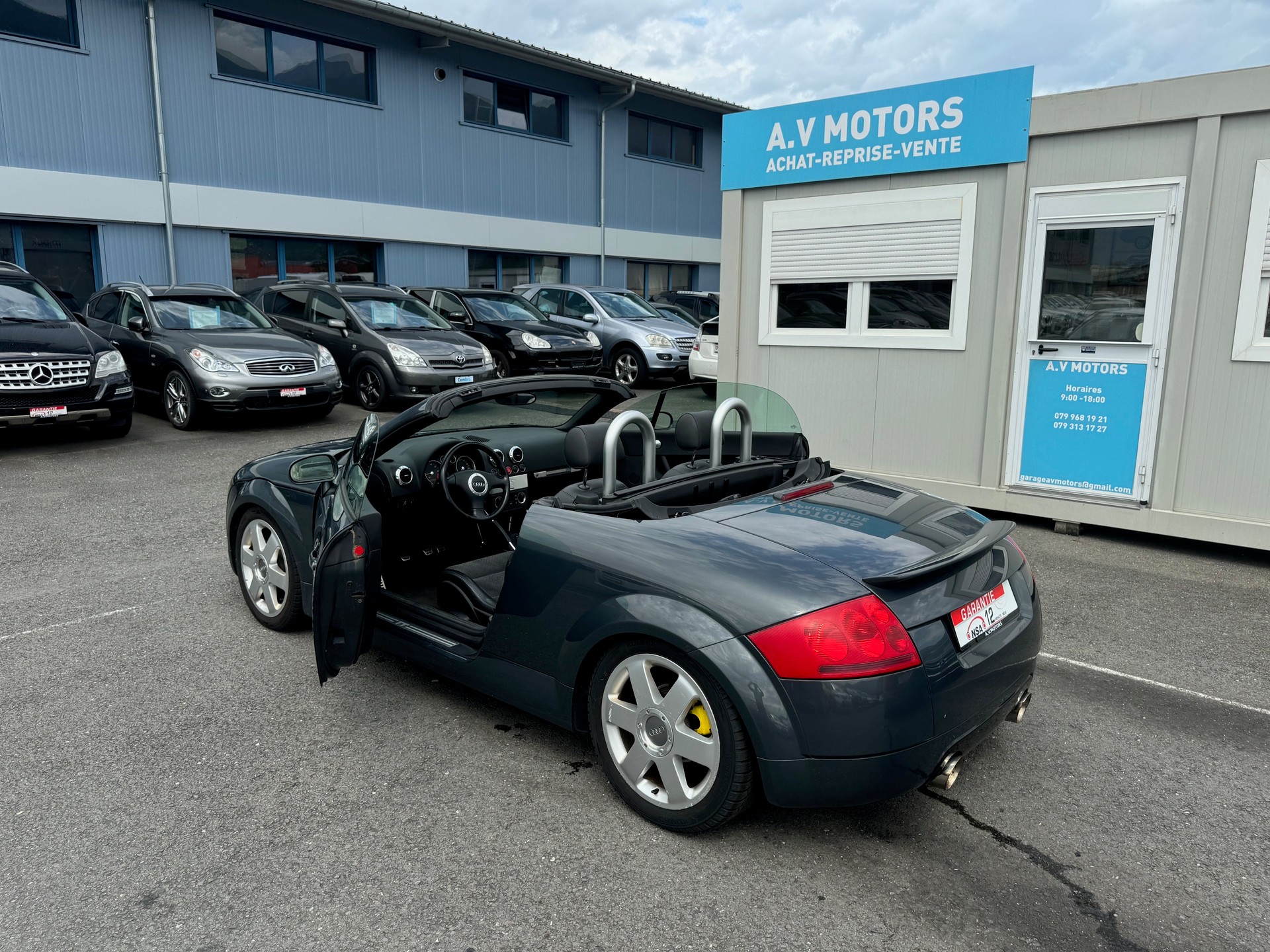 AUDI TT Roadster 1.8 T quattro-image-10