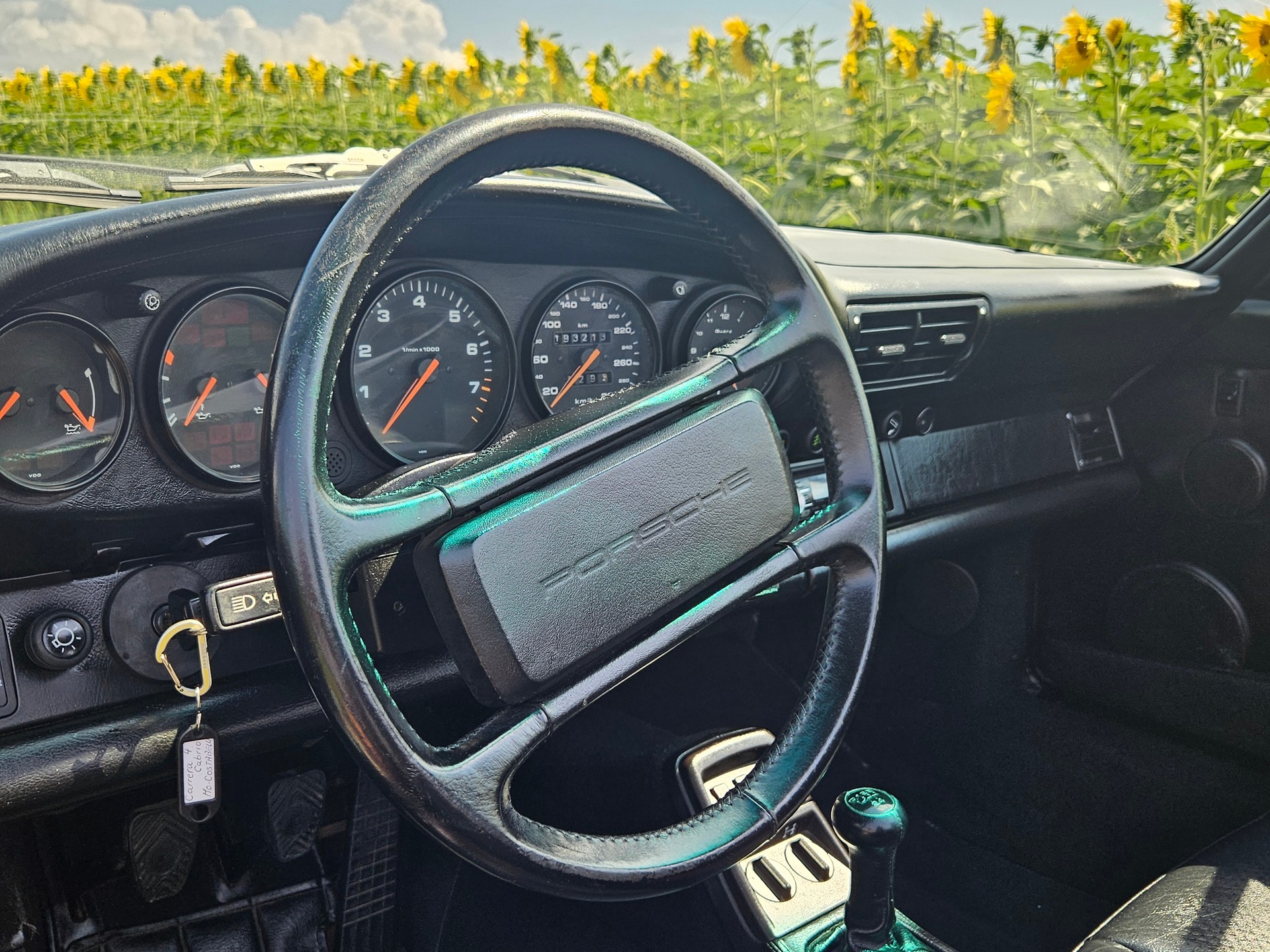 PORSCHE 911 Carrera 4 Cabrio-image-8