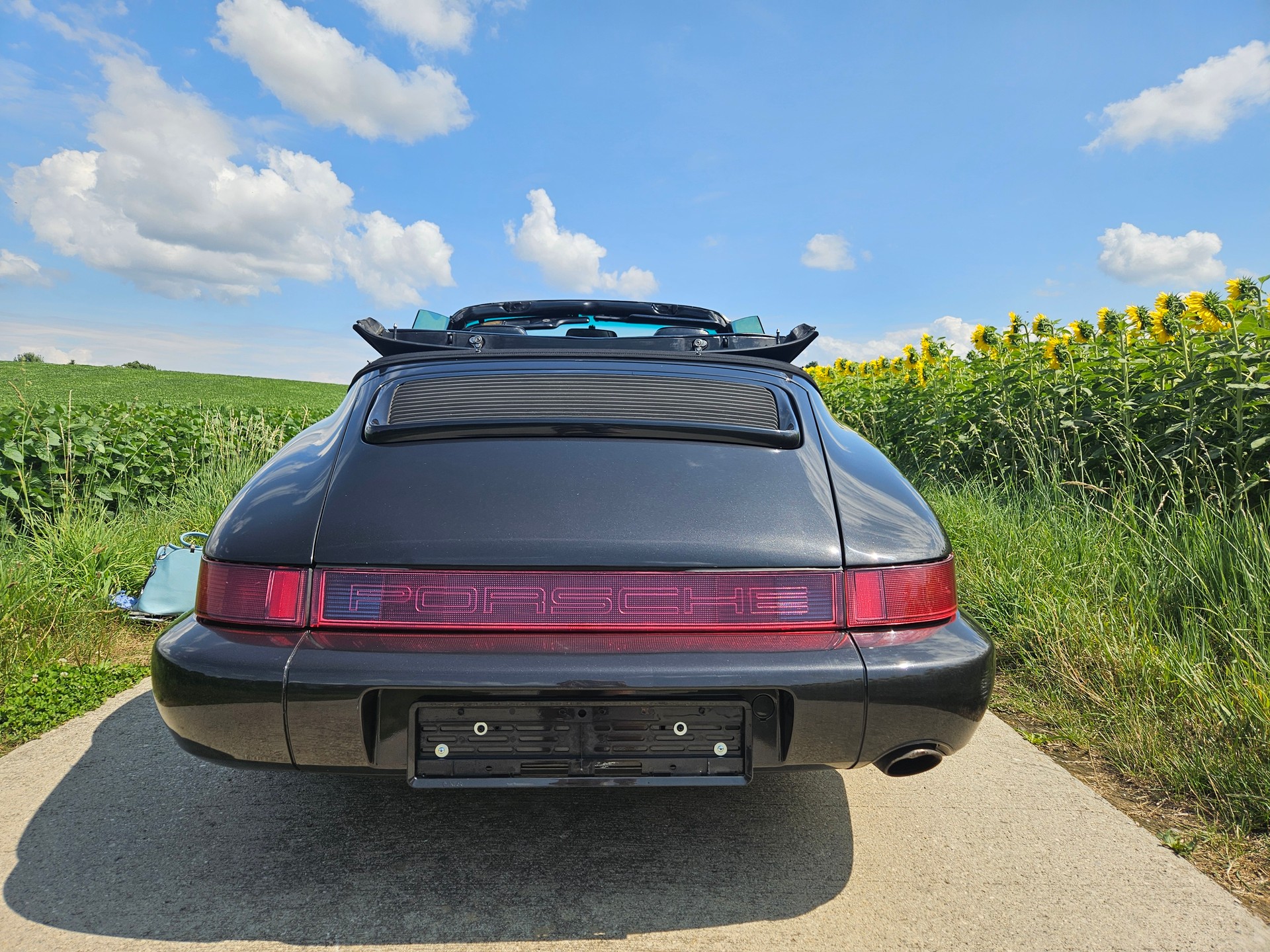 PORSCHE 911 Carrera 4 Cabrio-image-6