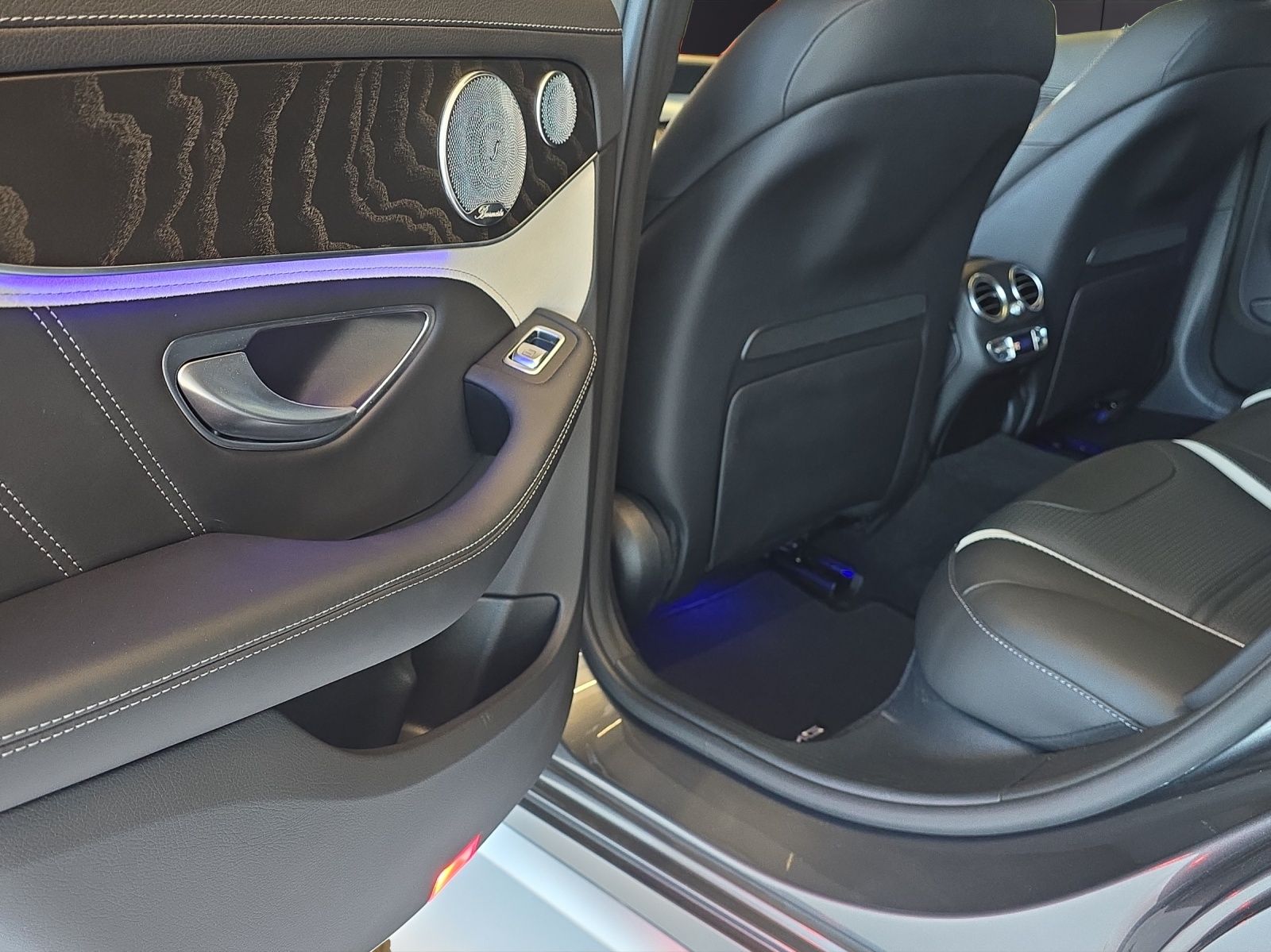 MERCEDES-BENZ C 63 AMG C 63 S AMG-image-24