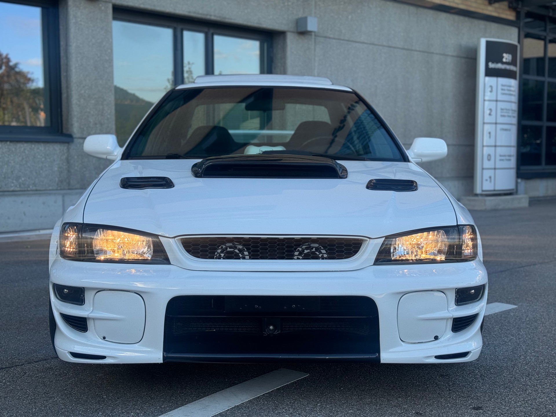 SUBARU Impreza 2.0 Turbo-image-8