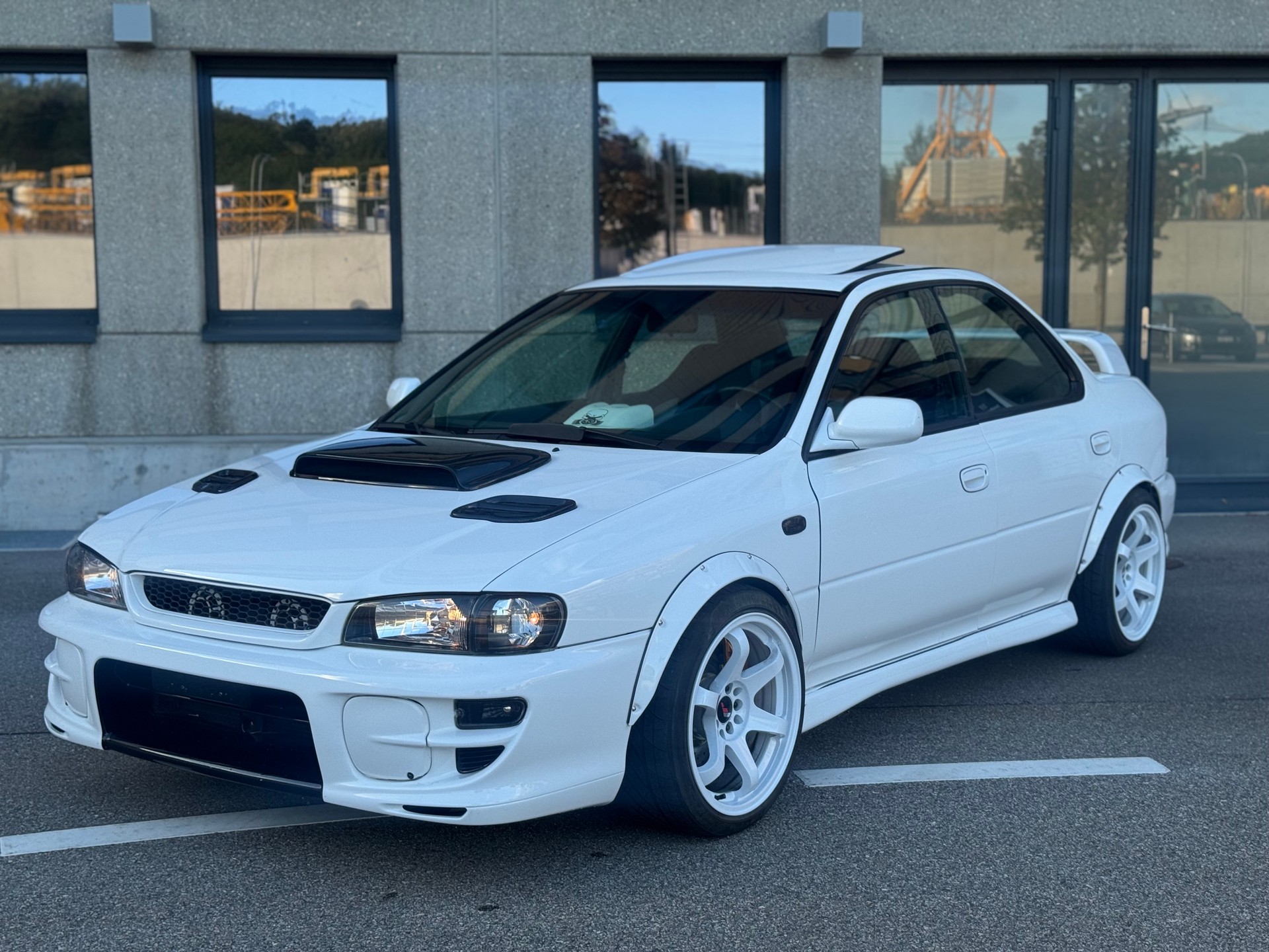 SUBARU Impreza 2.0 Turbo-image-0