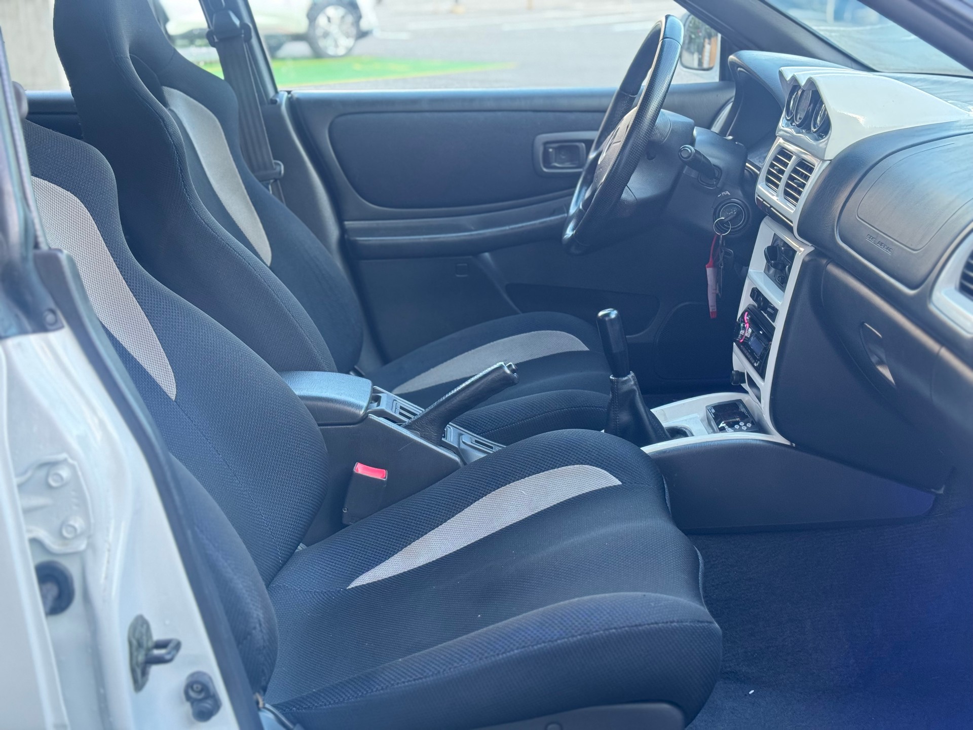 SUBARU Impreza 2.0 Turbo-image-23