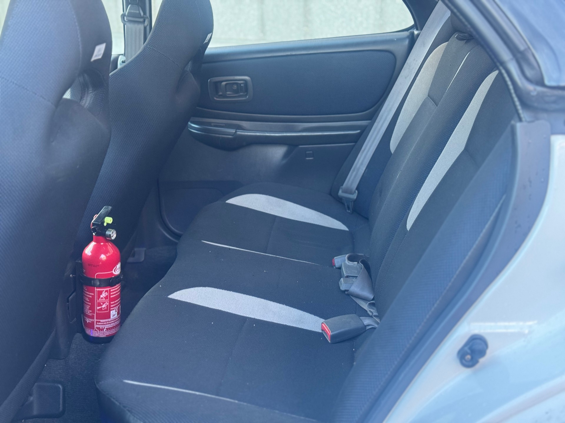 SUBARU Impreza 2.0 Turbo-image-16