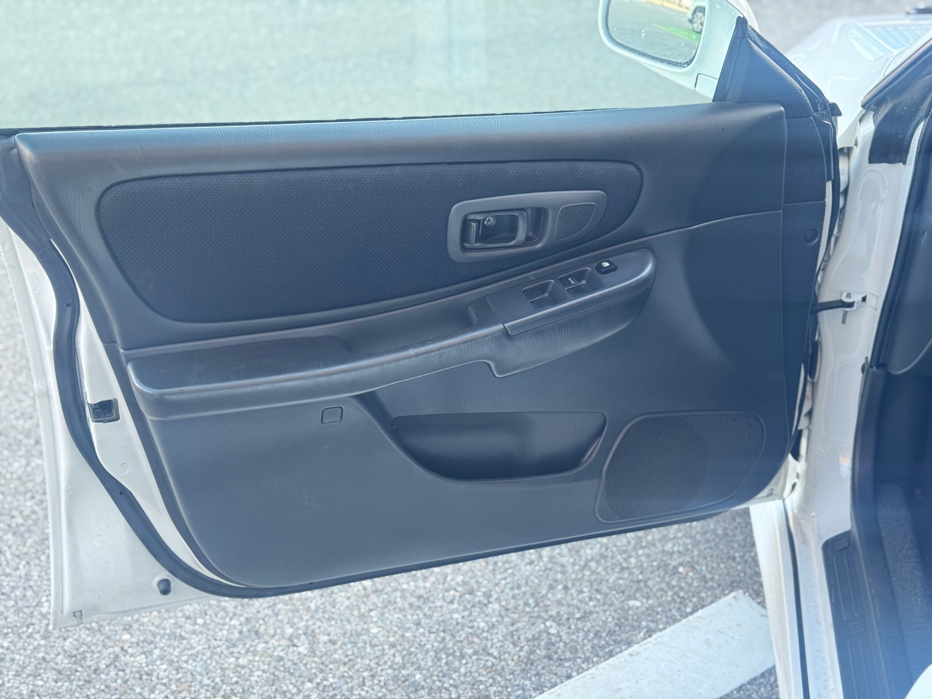 SUBARU Impreza 2.0 Turbo-image-12
