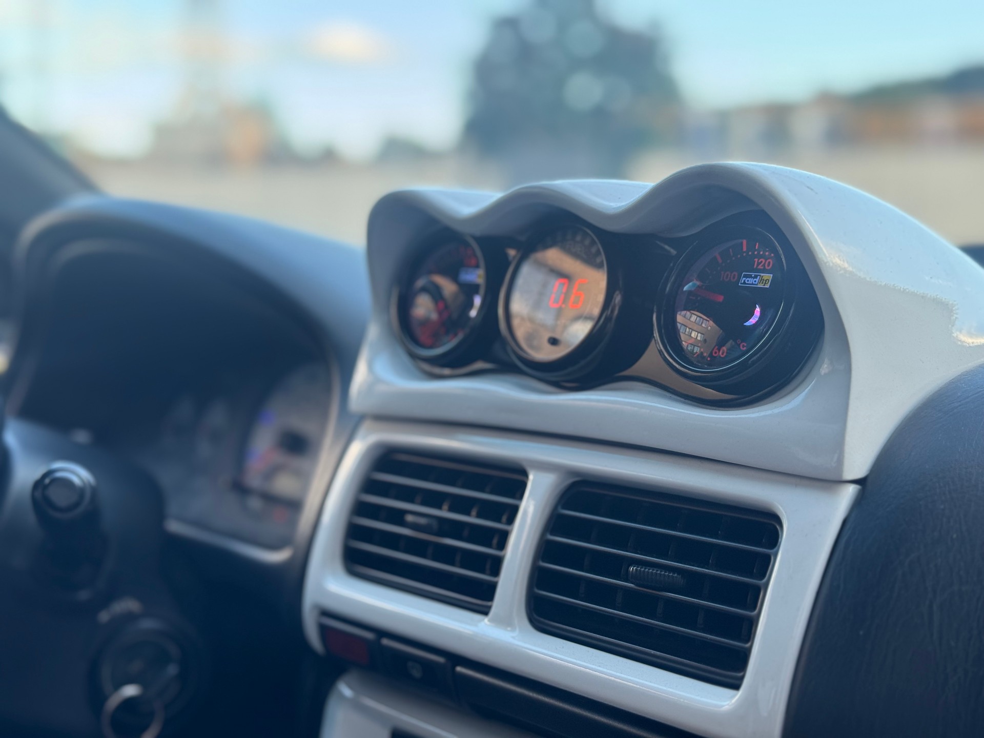 SUBARU Impreza 2.0 Turbo-image-21