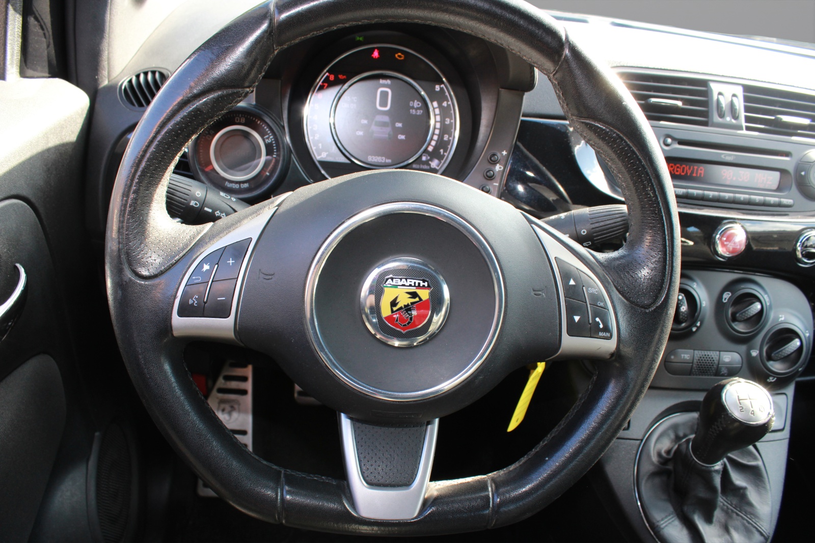 FIAT 500 1.4 16V Turbo Abarth-image-7