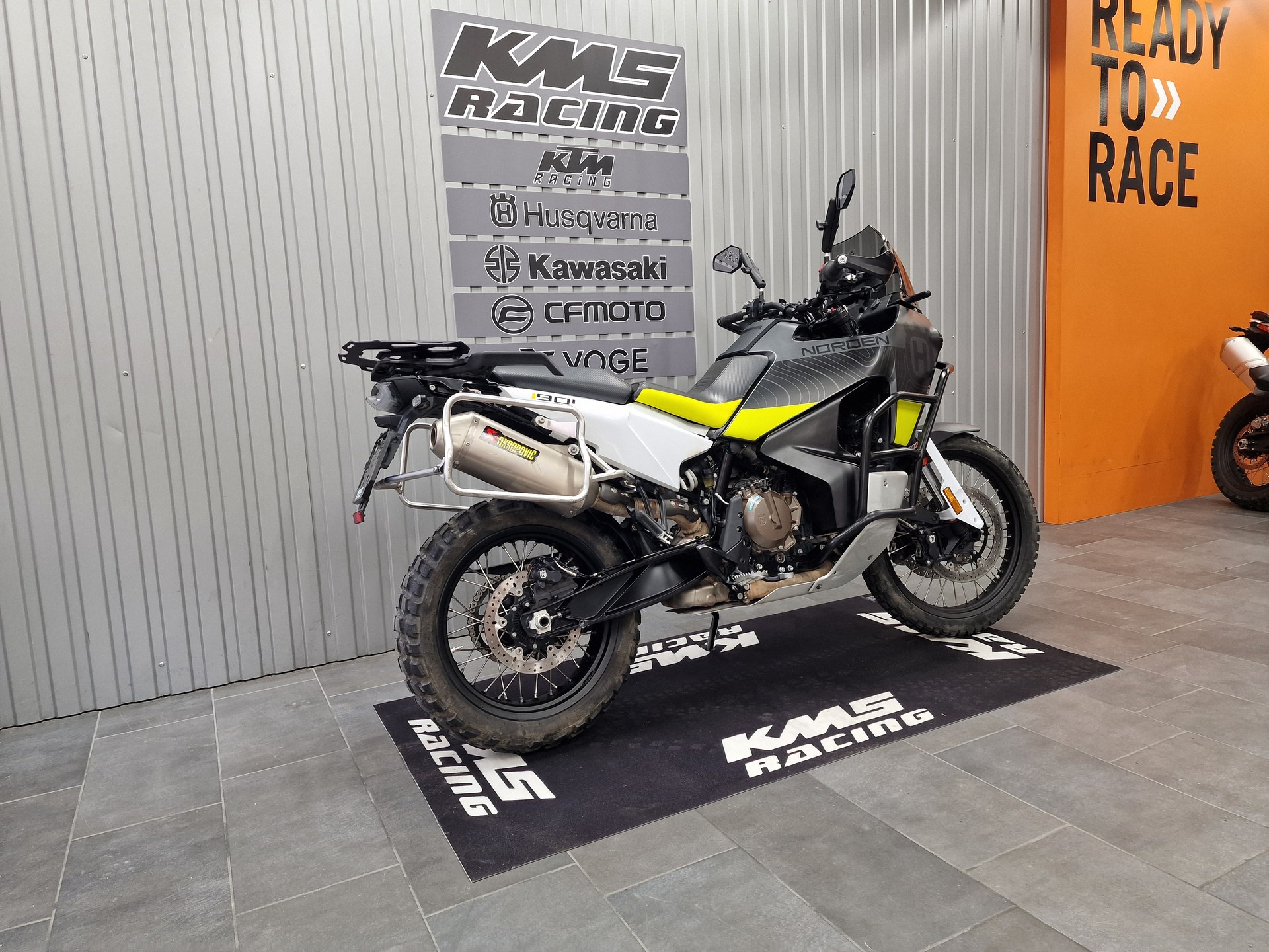 HUSQVARNA Norden 901-showroom-element-3