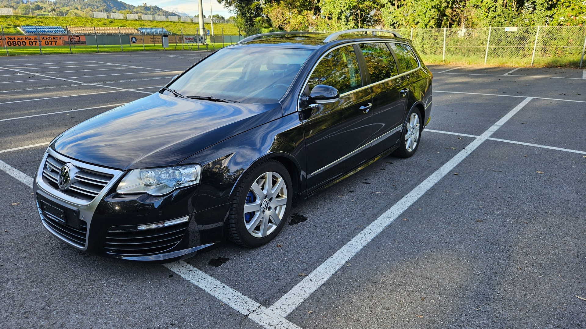 VW Passat Variant R36 4Motion-image-0
