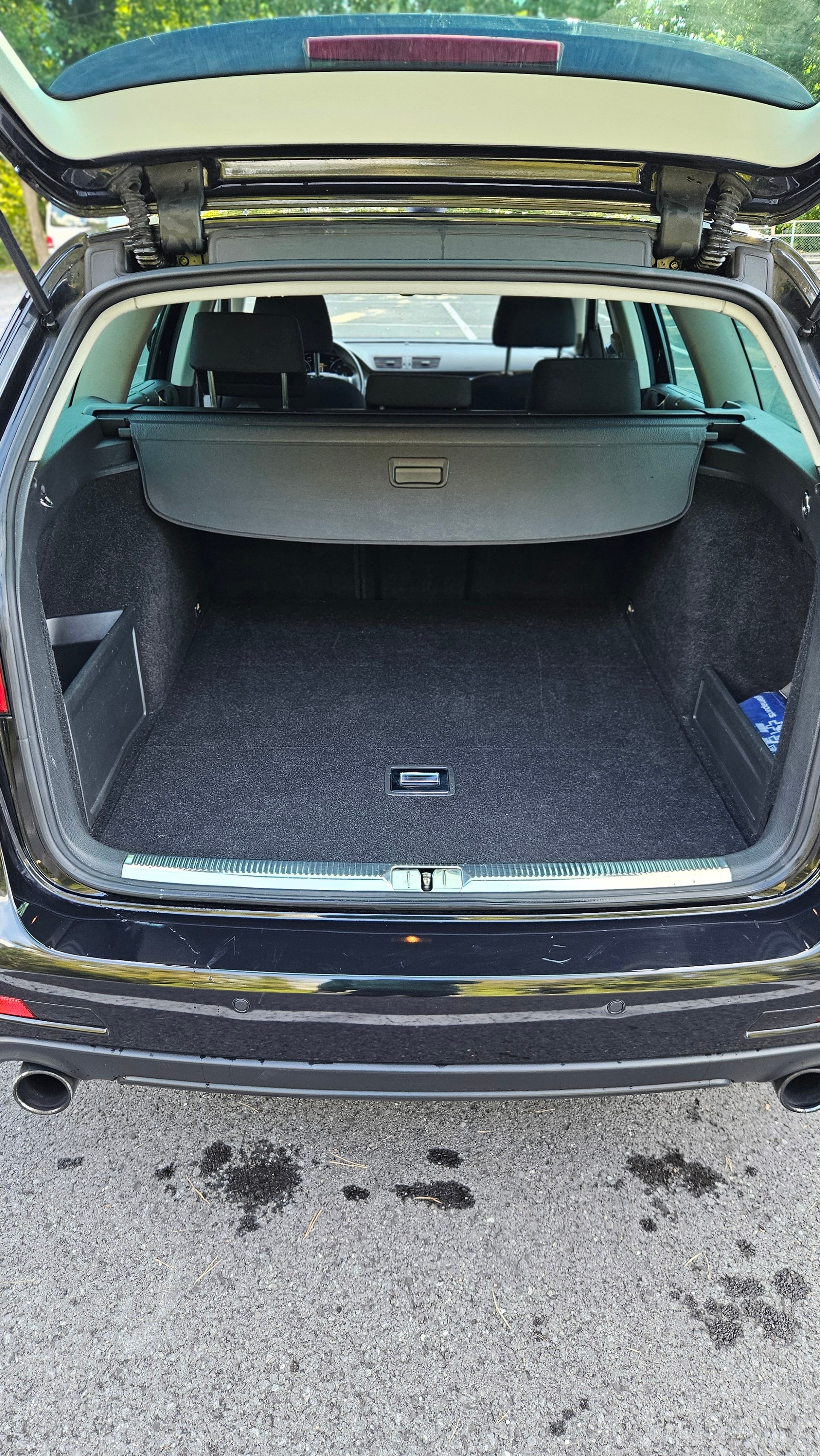 VW Passat Variant R36 4Motion-image-7