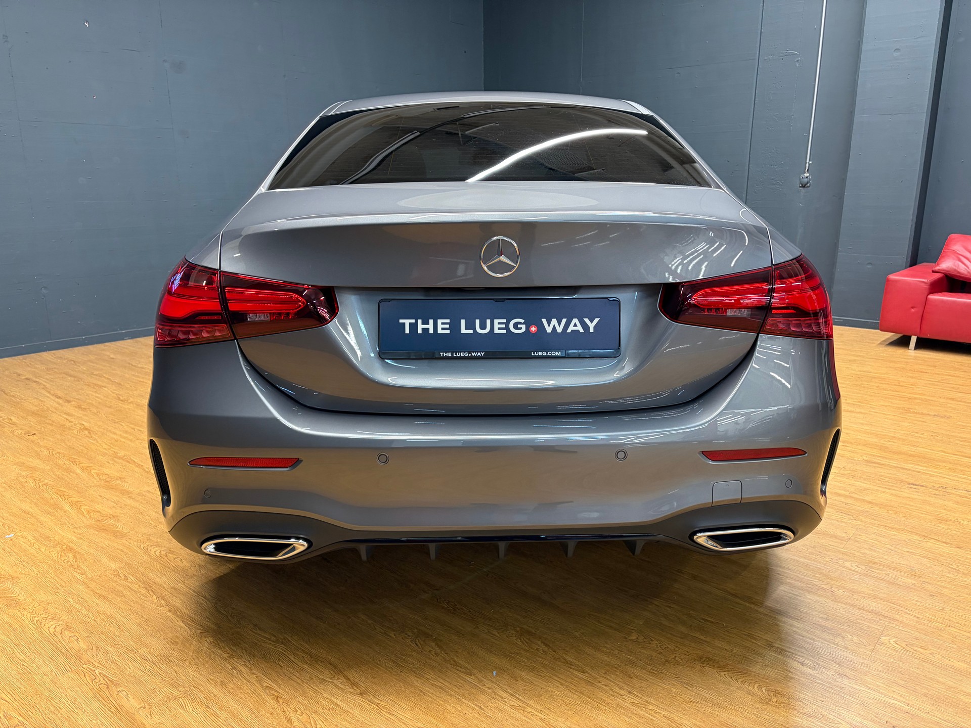 MERCEDES-BENZ A 200 - AMG - Limousine / 360 Grad Kamera / Panorama-Dach / Multibeam LED-image-8