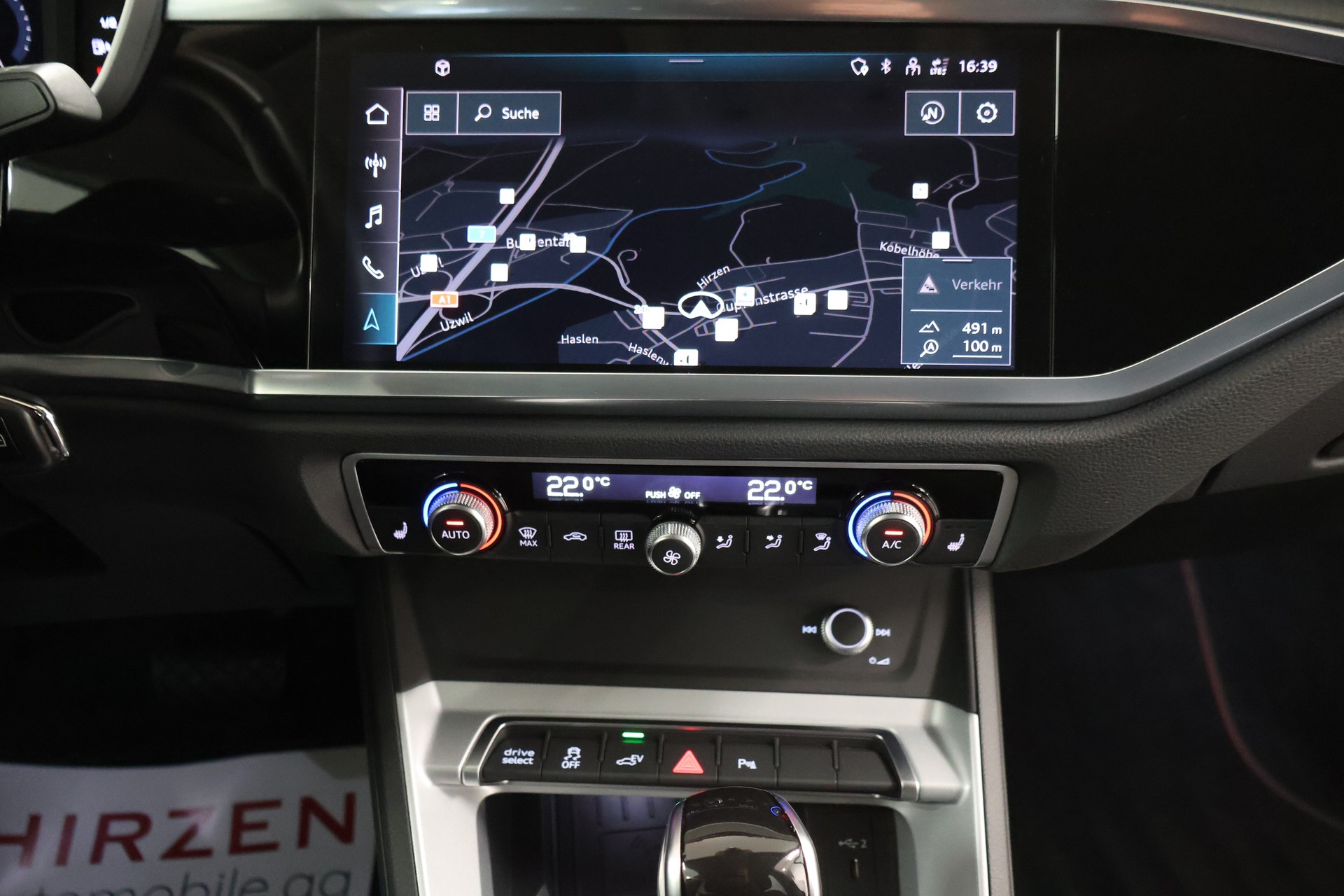 AUDI Q3 45 TFSI e S-tronic-image-19