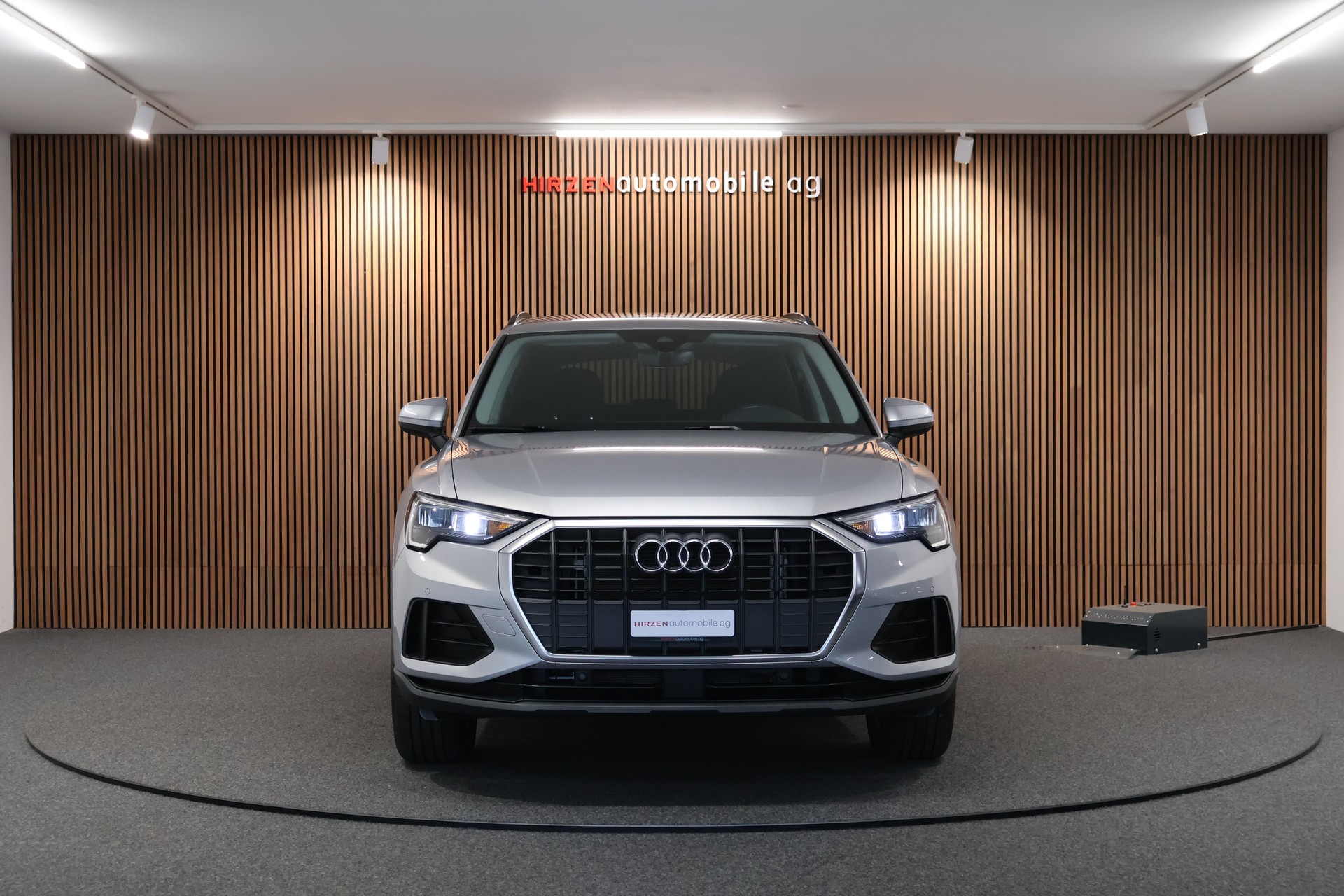 AUDI Q3 45 TFSI e S-tronic-image-7