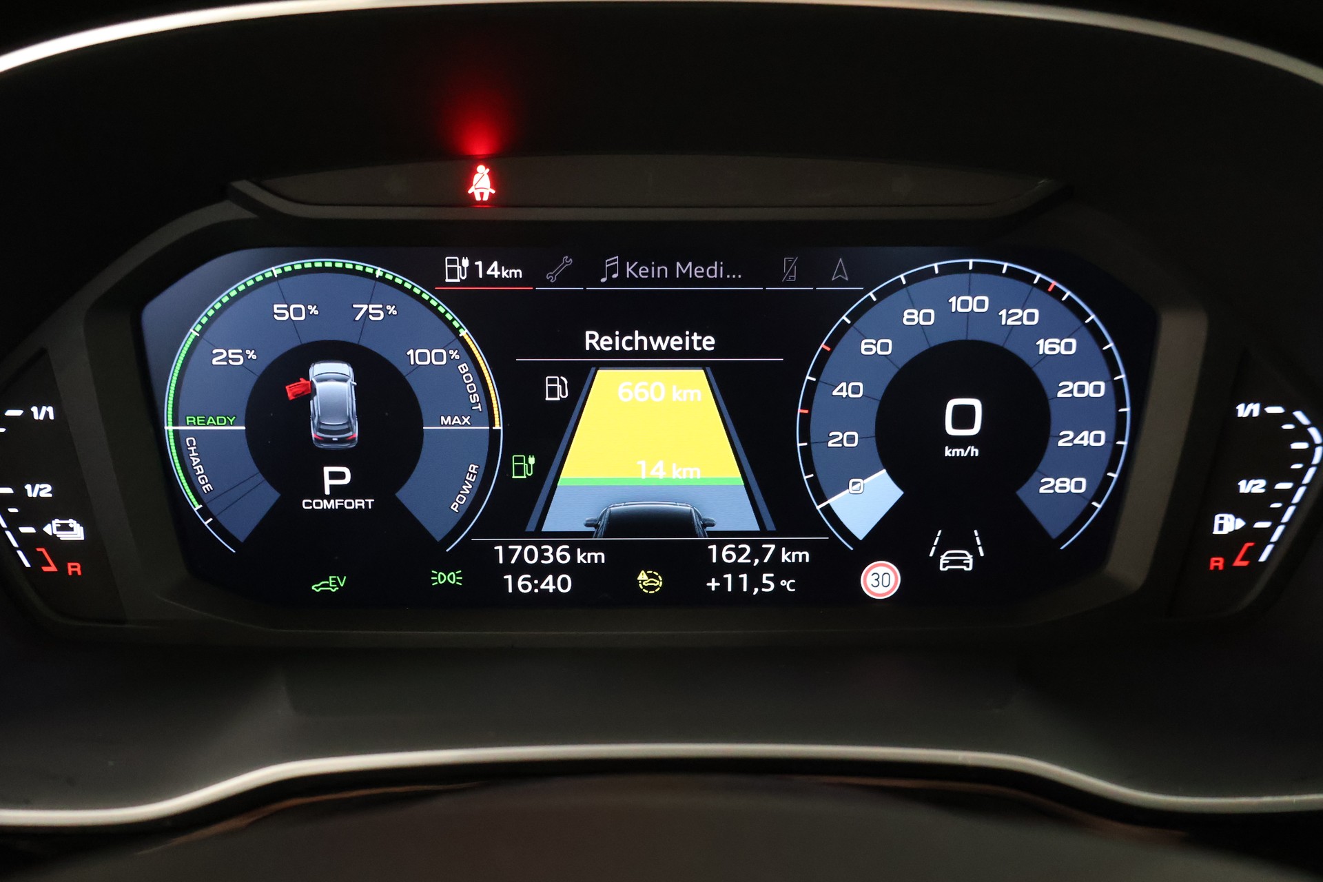 AUDI Q3 45 TFSI e S-tronic-image-22