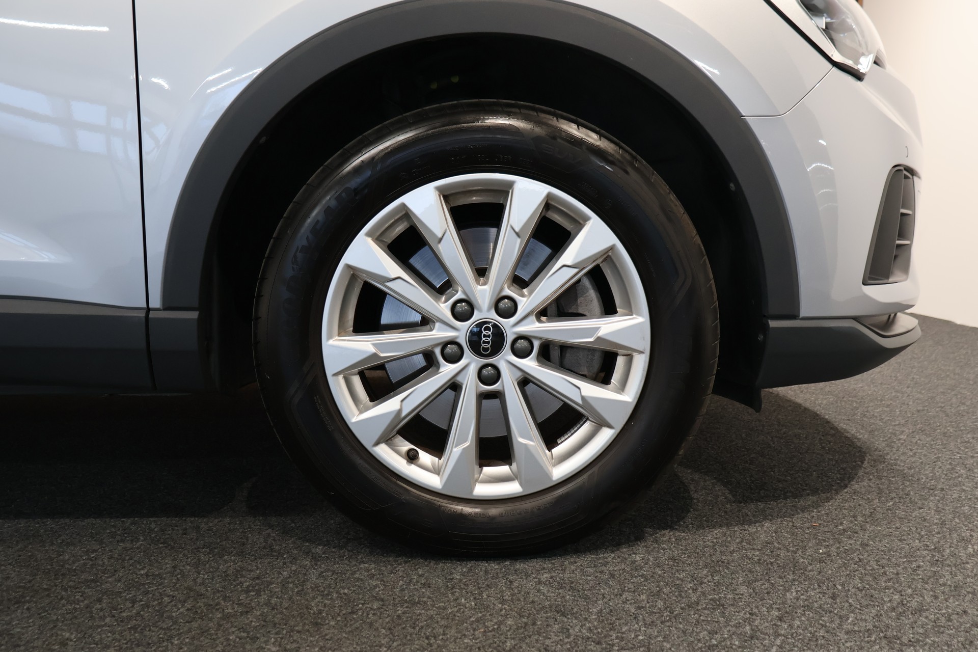 AUDI Q3 45 TFSI e S-tronic-image-30