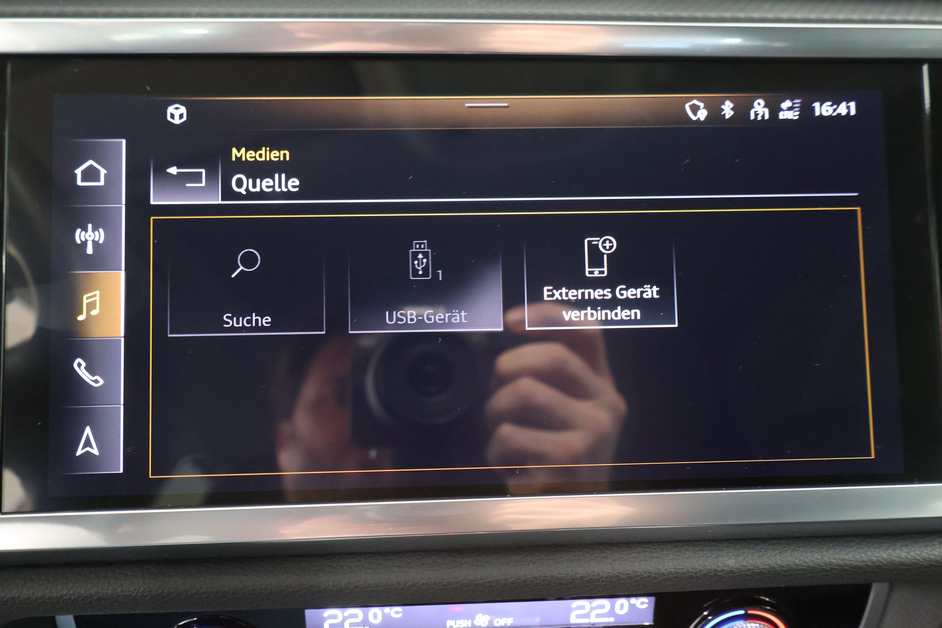 AUDI Q3 45 TFSI e S-tronic-image-28