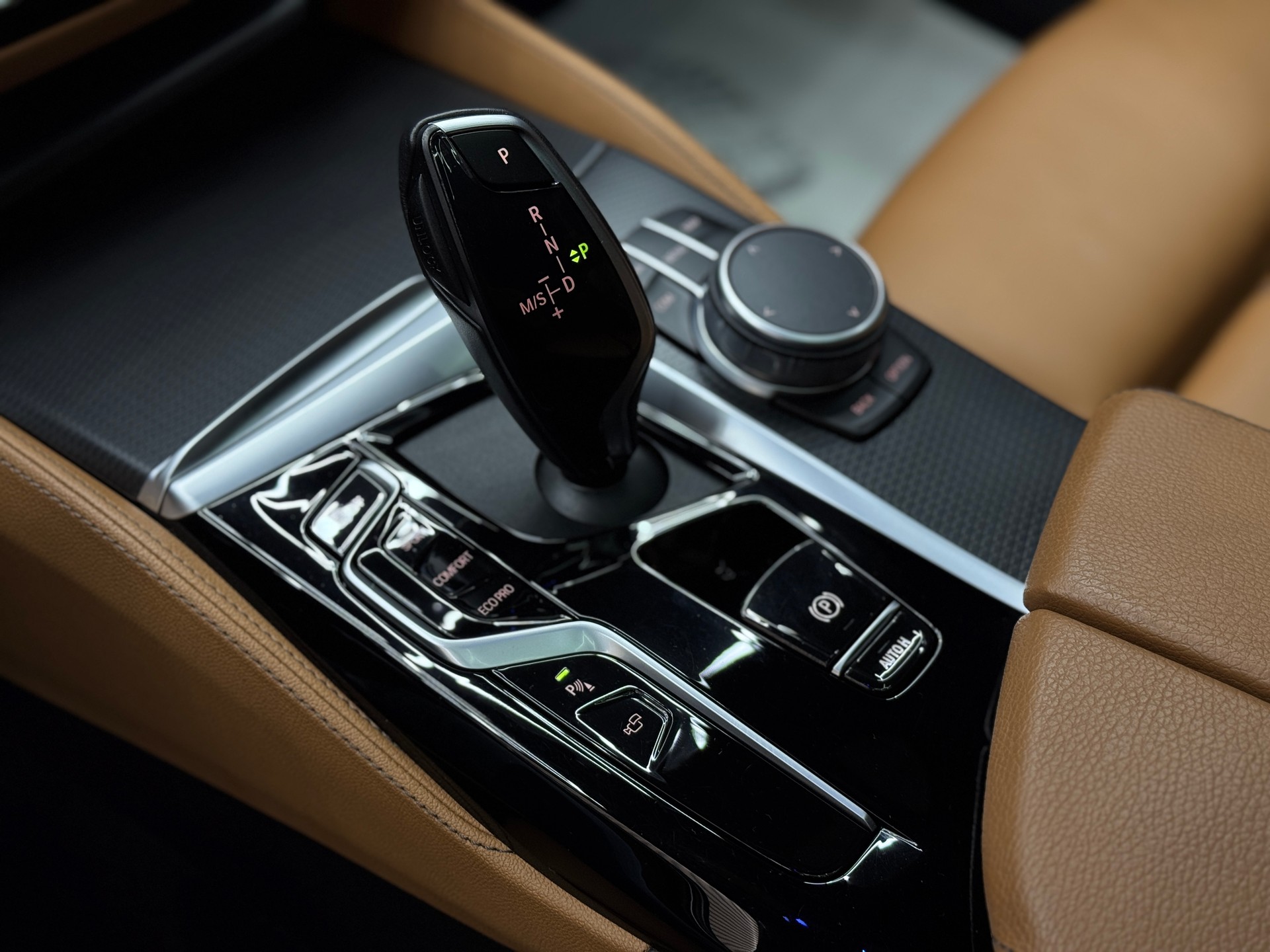 BMW 540d xDrive M Sport SAG Touring *ab CHF 385.-/ Monat*-image-16