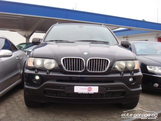 BMW X5 4.4i-image-3