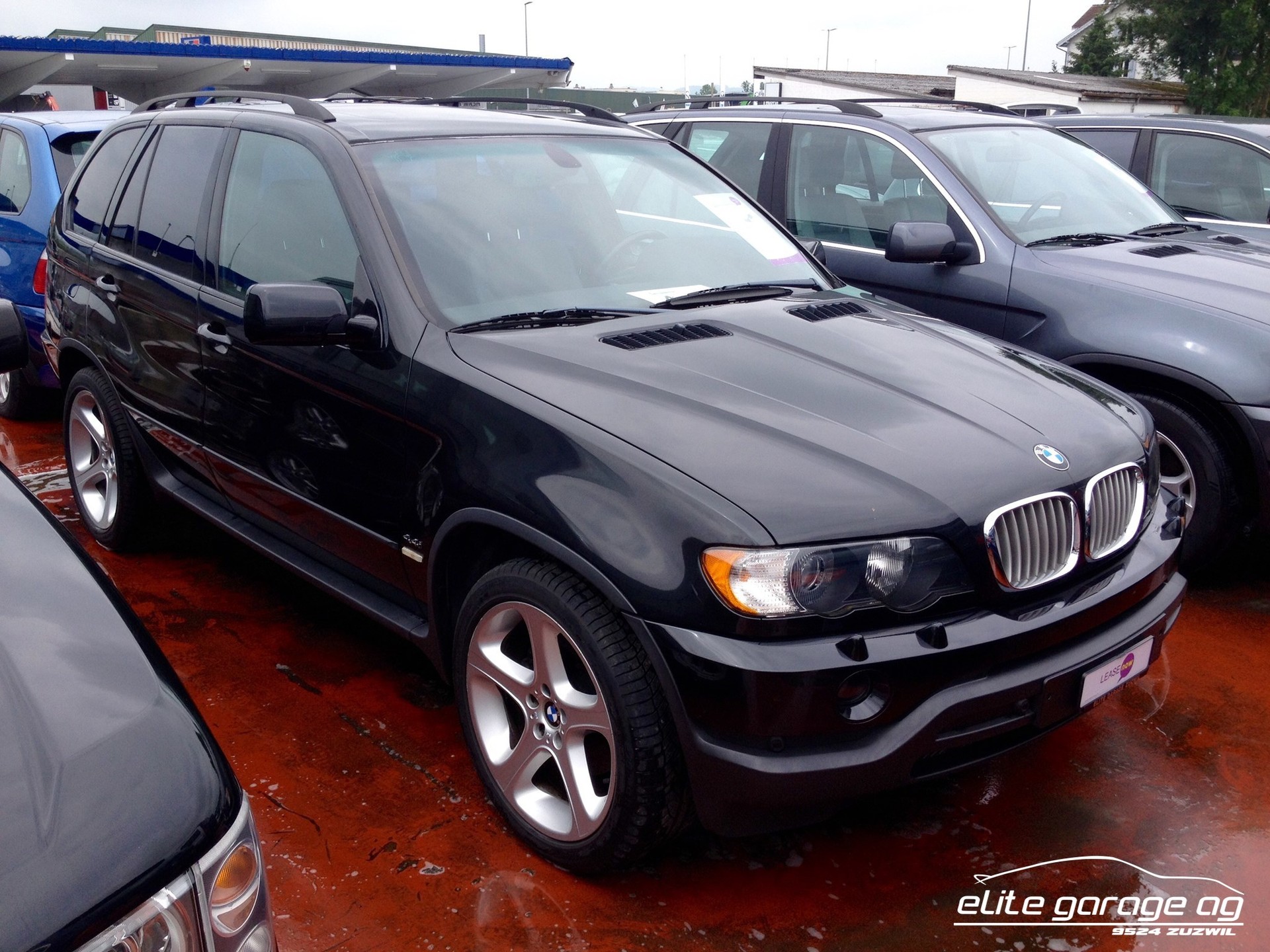 BMW X5 4.4i-image-0