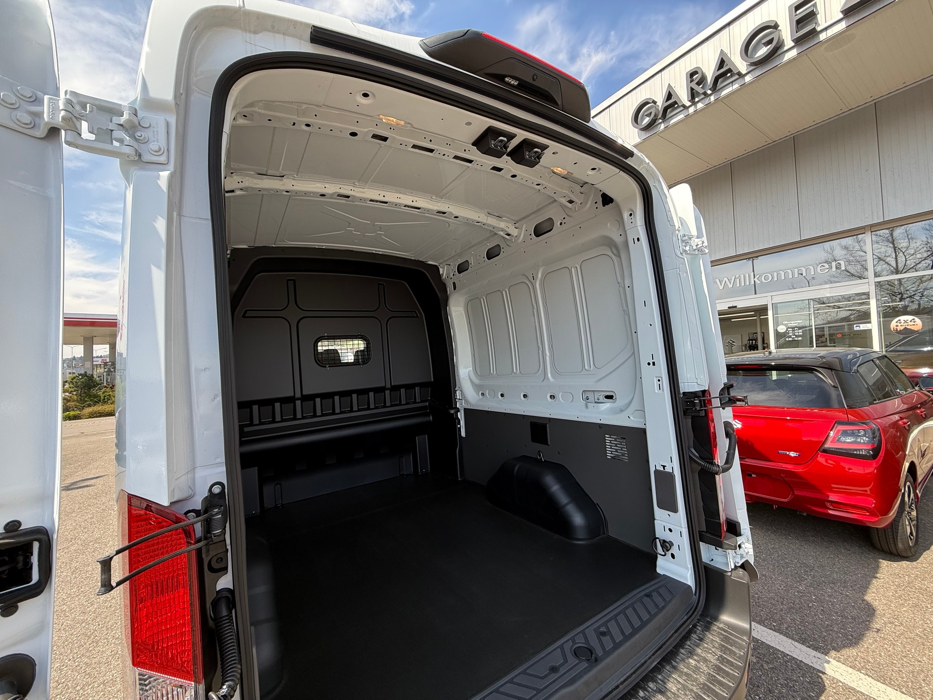 FORD Transit Van DCiV 363 L3H2 2.0 TDCi 130 7 Sitze-image-7