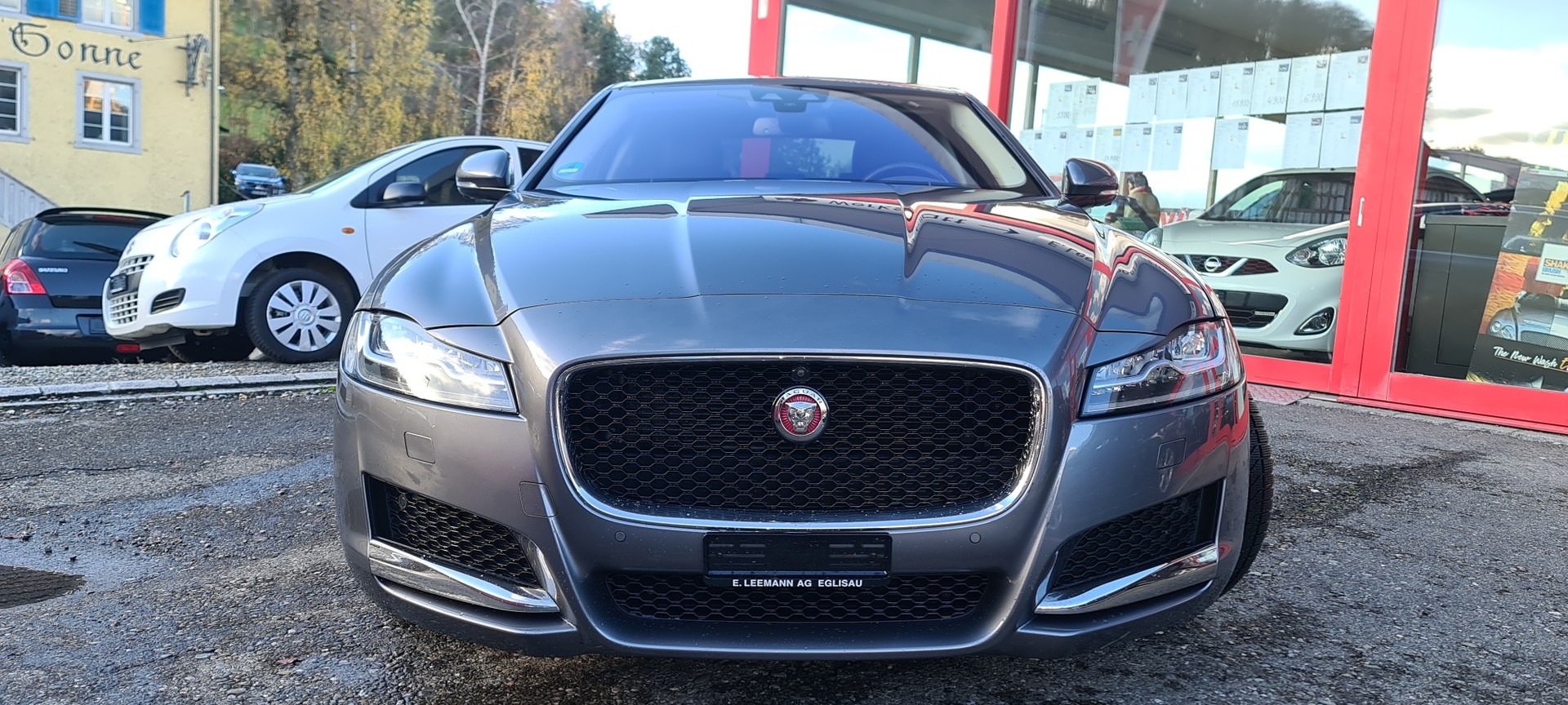JAGUAR XF 20d Portfolio Automatic-image-10