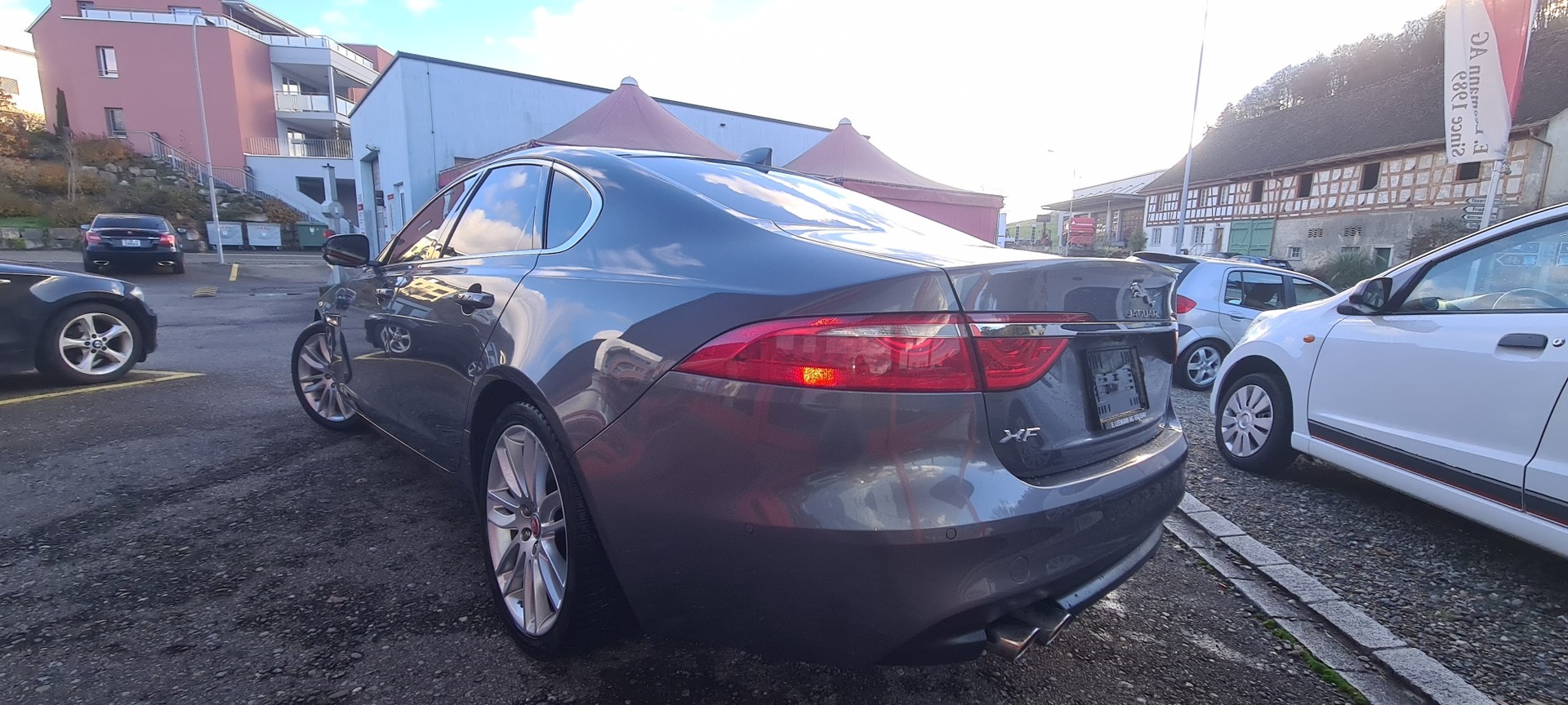 JAGUAR XF 20d Portfolio Automatic-image-6