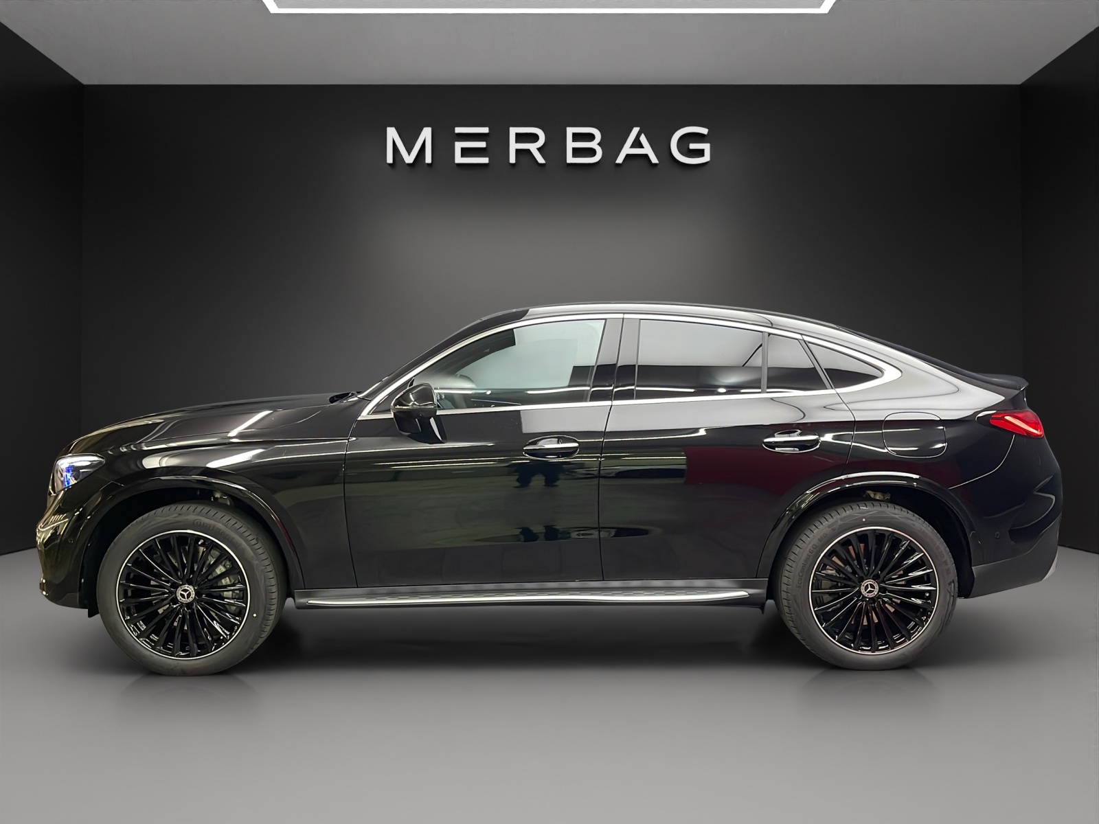 MERCEDES-BENZ GLC 300 de 4MATIC Coupé with EQ Hybrid-image-2