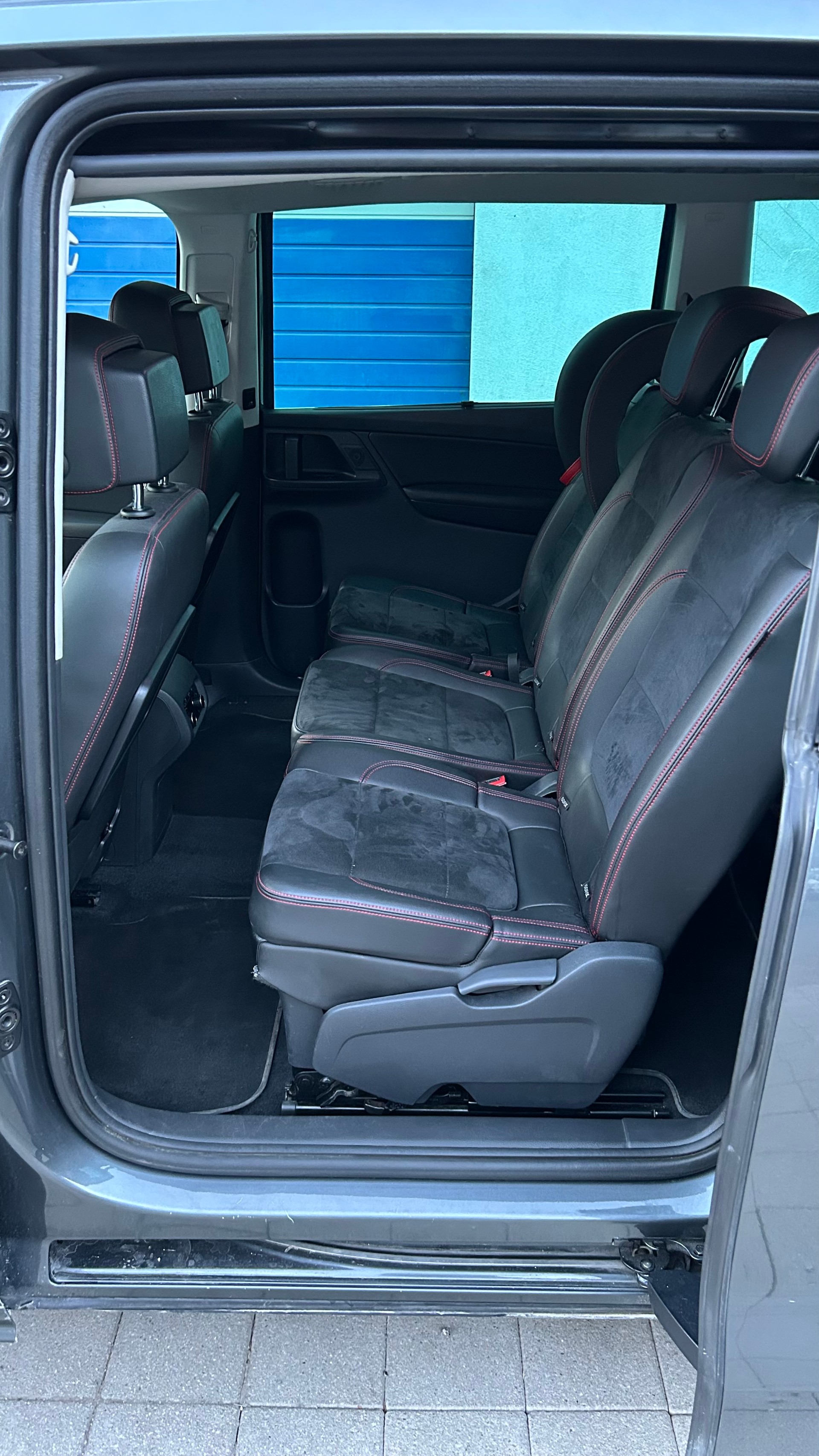 SEAT Alhambra 2.0 TDI 4Drive SWISS FR-image-8