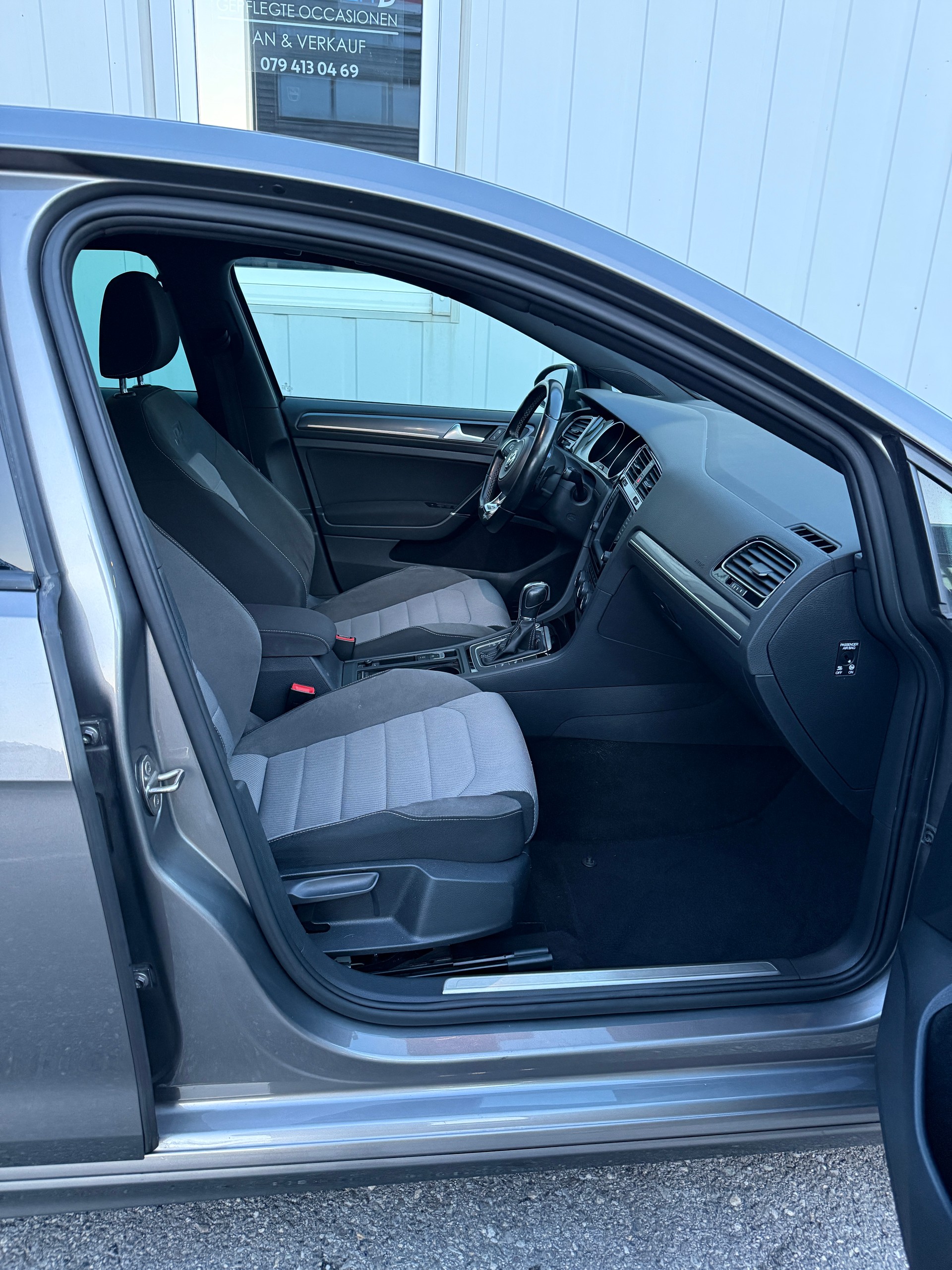 VW Golf 1.4 TSI Lounge R-Line DSG *SERVICEGEPFLEGT* AUTOMAT* 8 FACH*-image-13
