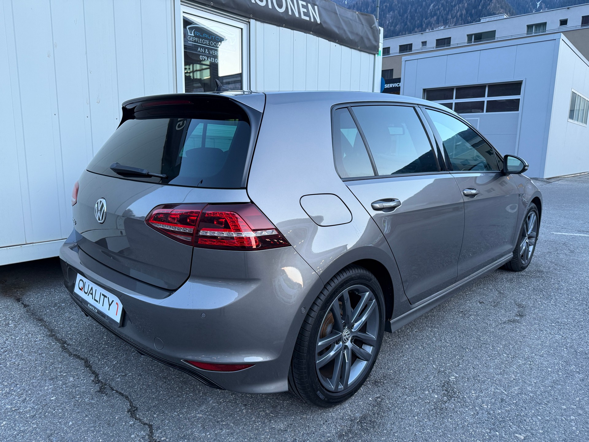 VW Golf 1.4 TSI Lounge R-Line DSG *SERVICEGEPFLEGT* AUTOMAT* 8 FACH*-image-3