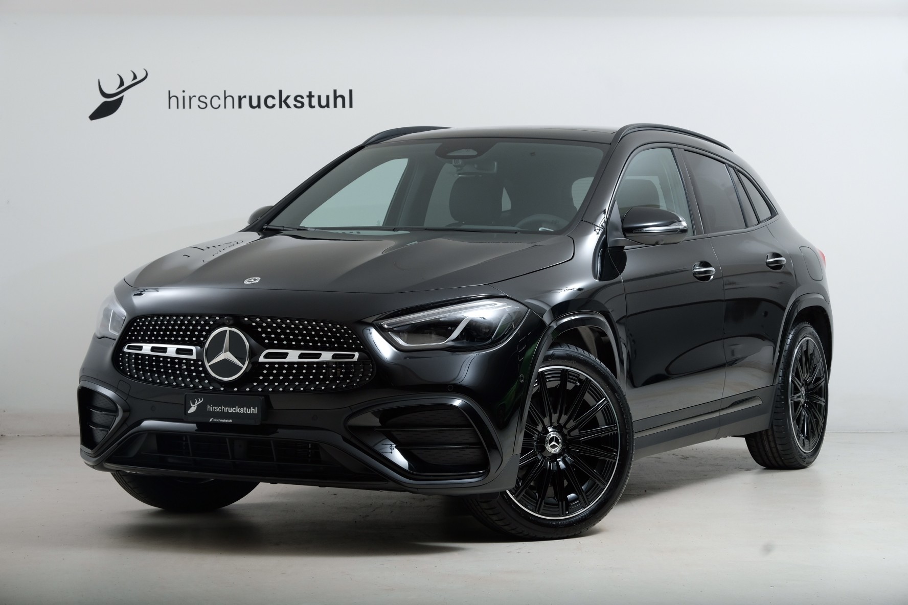 MERCEDES-BENZ GLA 200 Night Star 7G-DCT