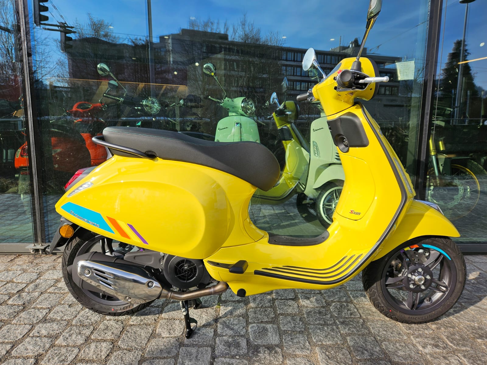PIAGGIO Vespa Primavera 125 S Euro 5+-showroom-element-1
