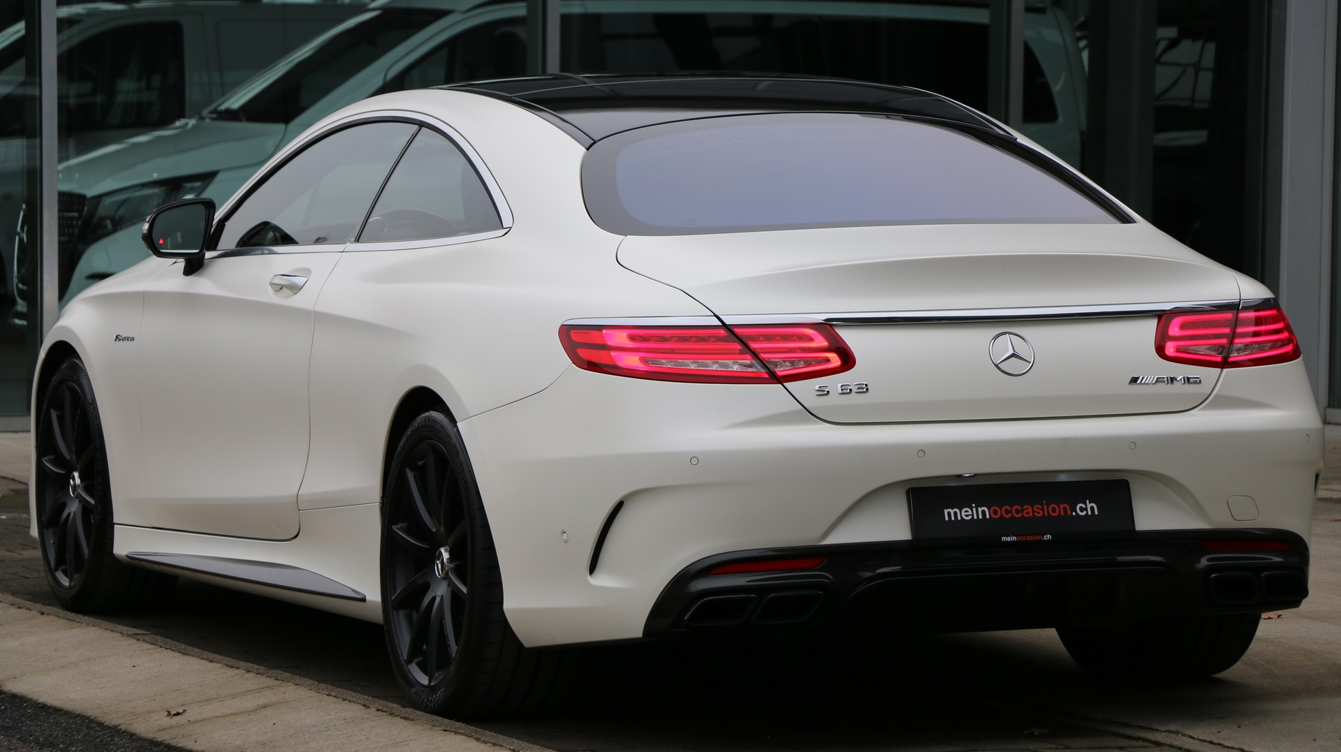 MERCEDES-BENZ S 63 AMG 4Matic-image-3
