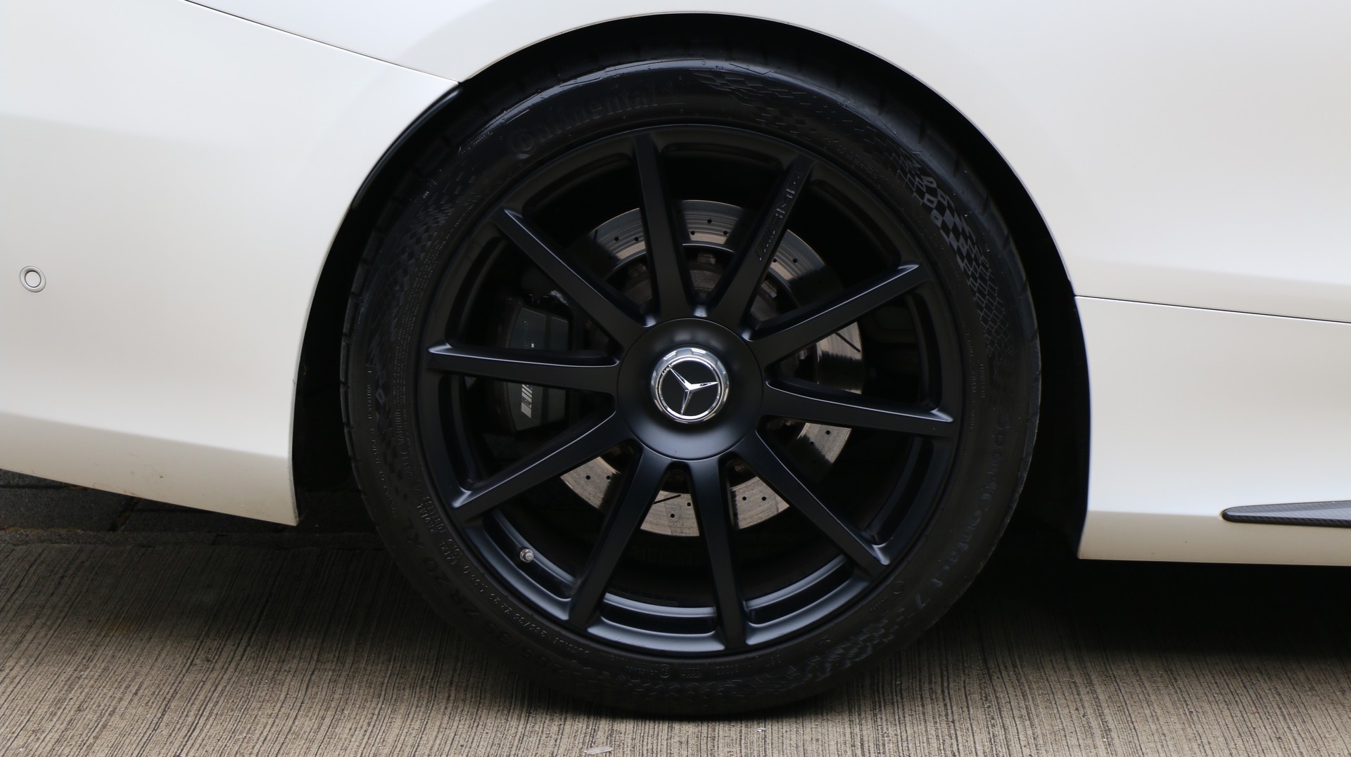 MERCEDES-BENZ S 63 AMG 4Matic-image-24