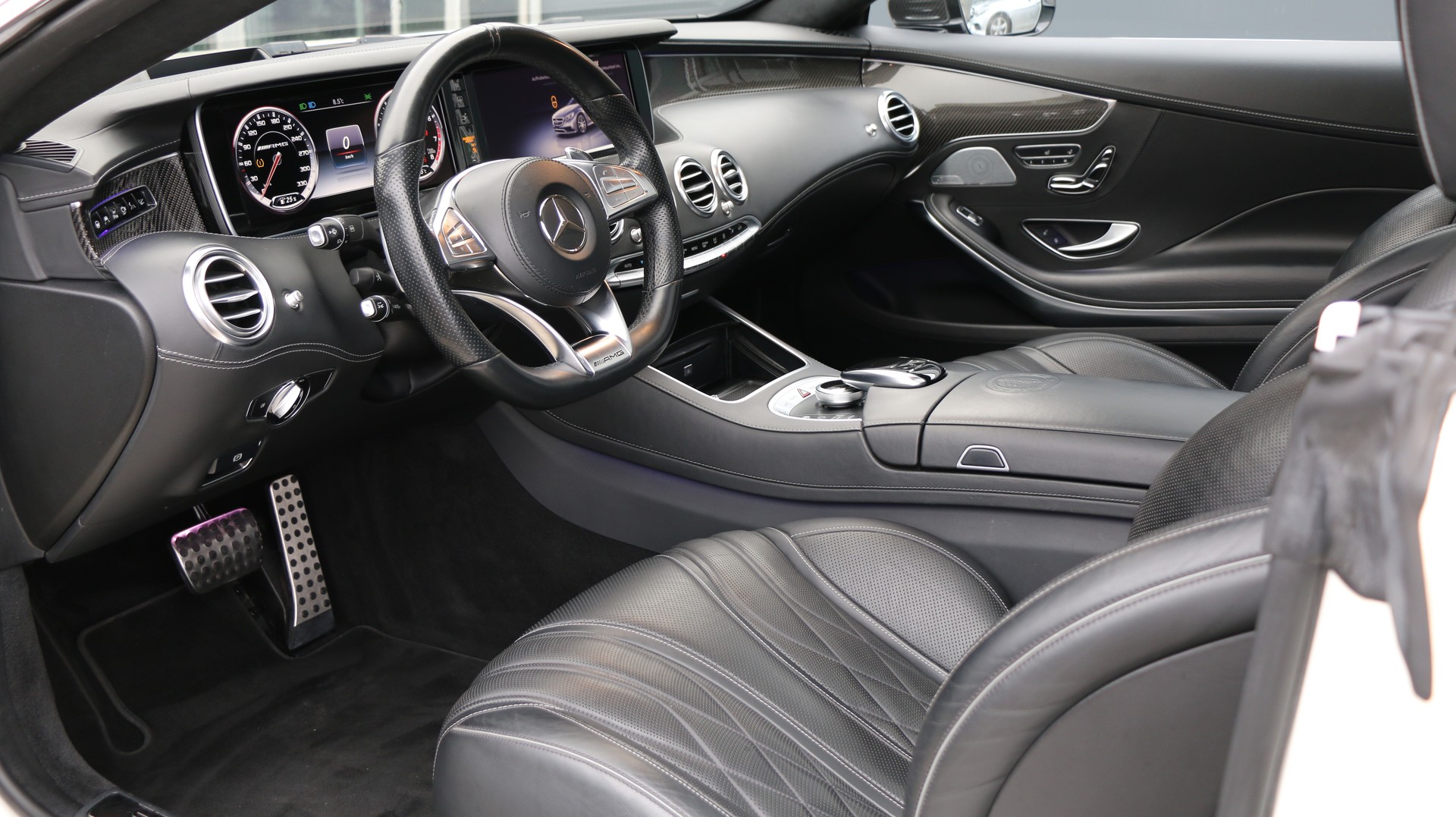 MERCEDES-BENZ S 63 AMG 4Matic-image-21