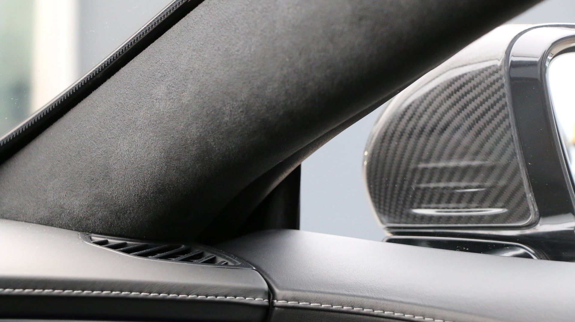 MERCEDES-BENZ S 63 AMG 4Matic-image-9