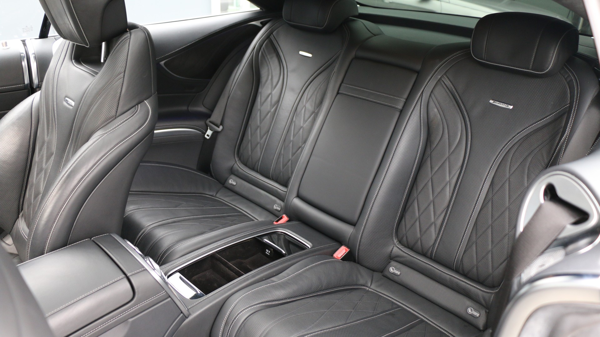 MERCEDES-BENZ S 63 AMG 4Matic-image-17