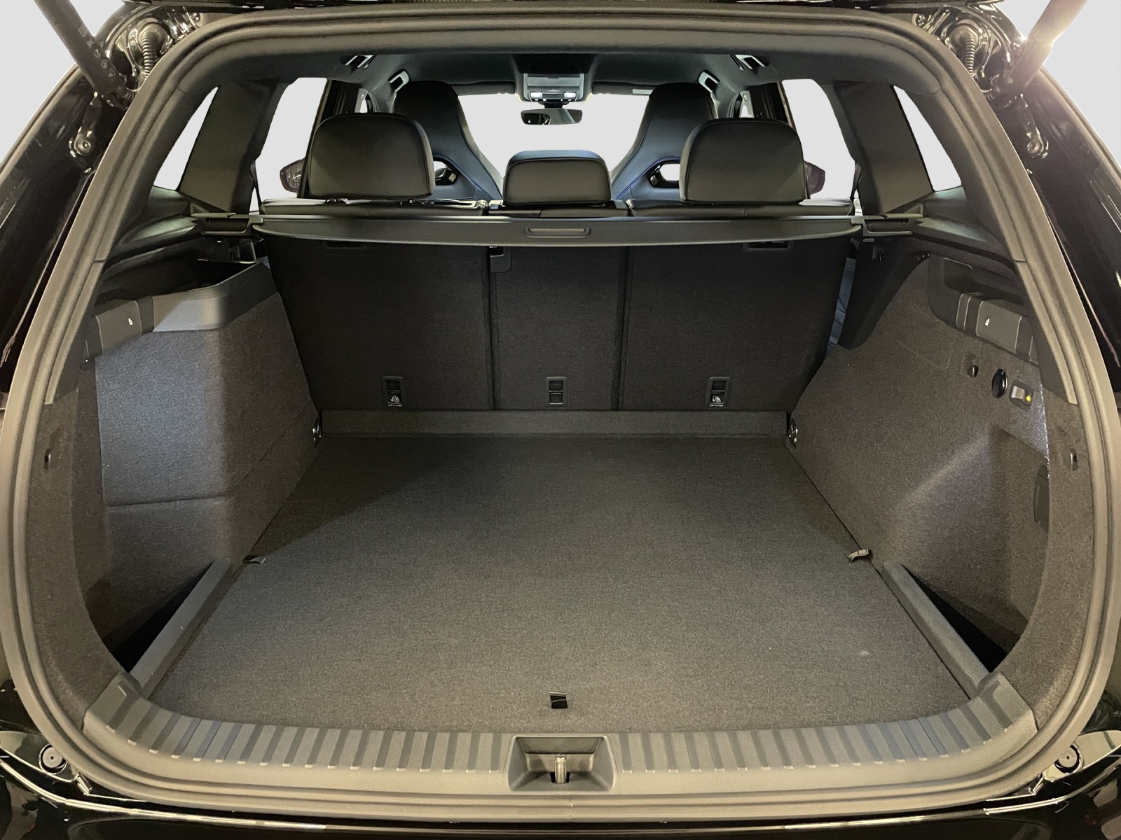 VW Tayron 1.5 TSI evo2 eHybrid R-Line DSG-image-14
