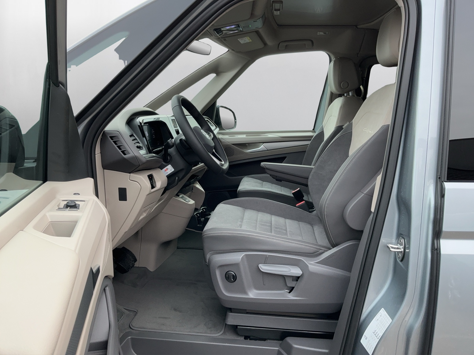 VW California Beach Tour Liberty 2.0 TDI-image-9