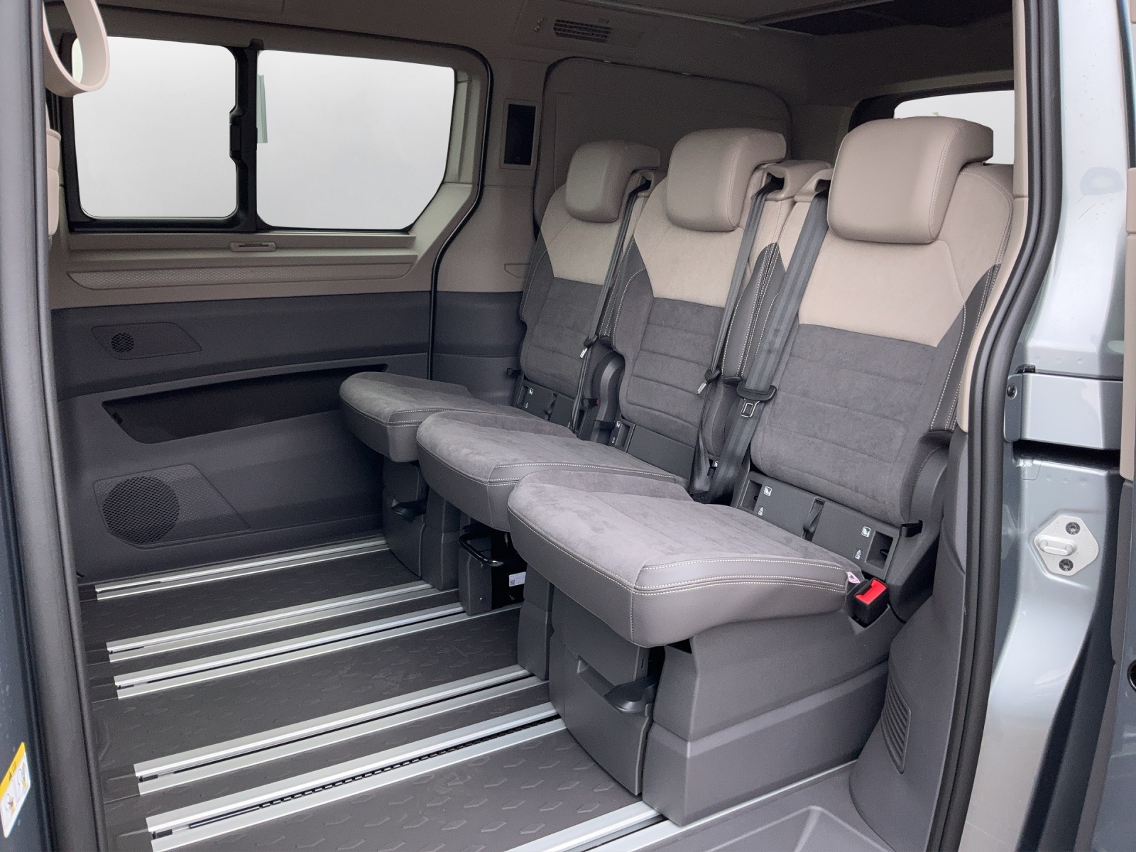 VW California Beach Tour Liberty 2.0 TDI-image-10