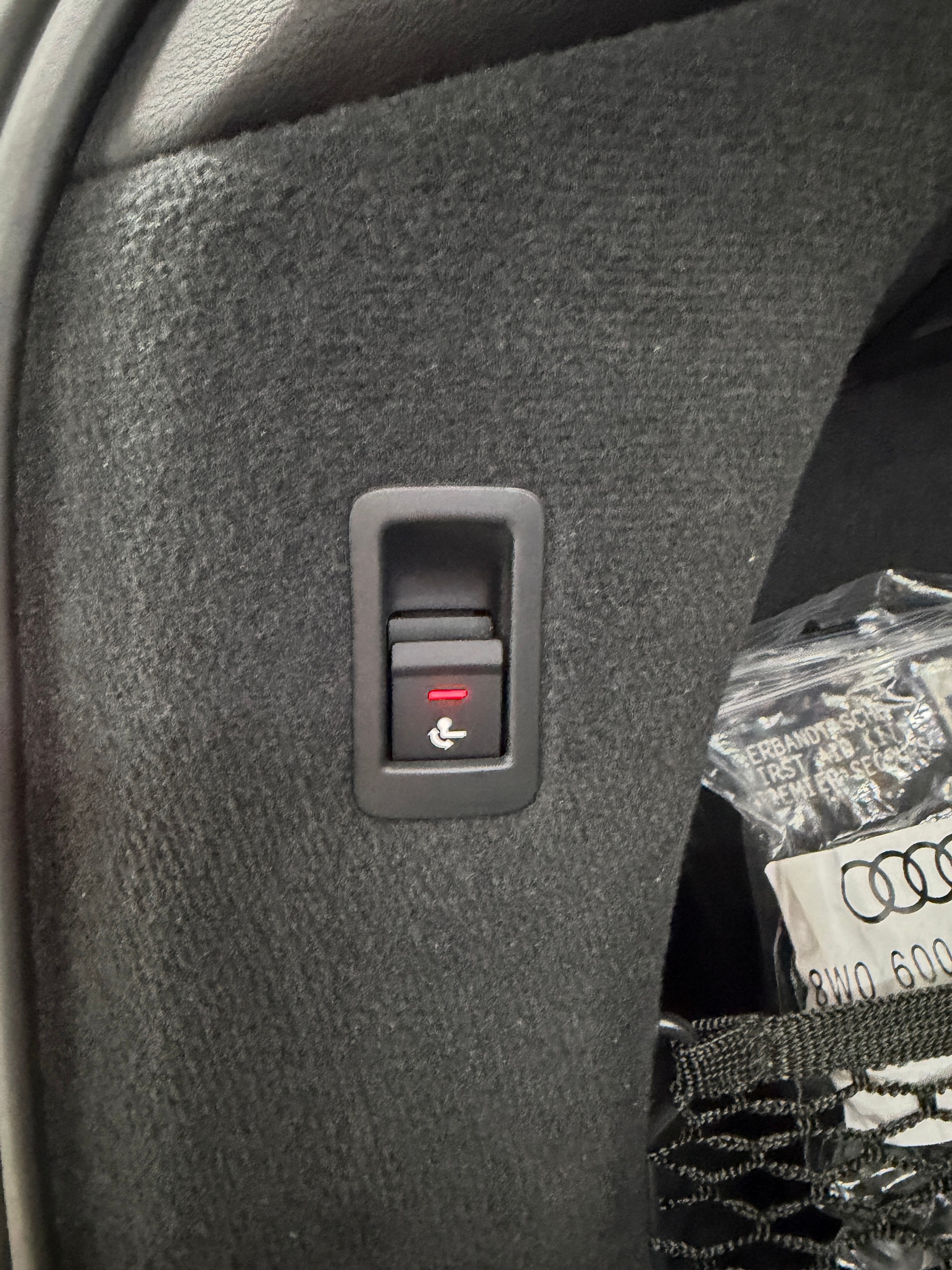 AUDI A6 Avant 50 TDI Sport 286PS Midnight Black quattro tiptronic / RF-Kamera / Panoramadach / Leder / Comfortkey / Matrix-LED /-image-23