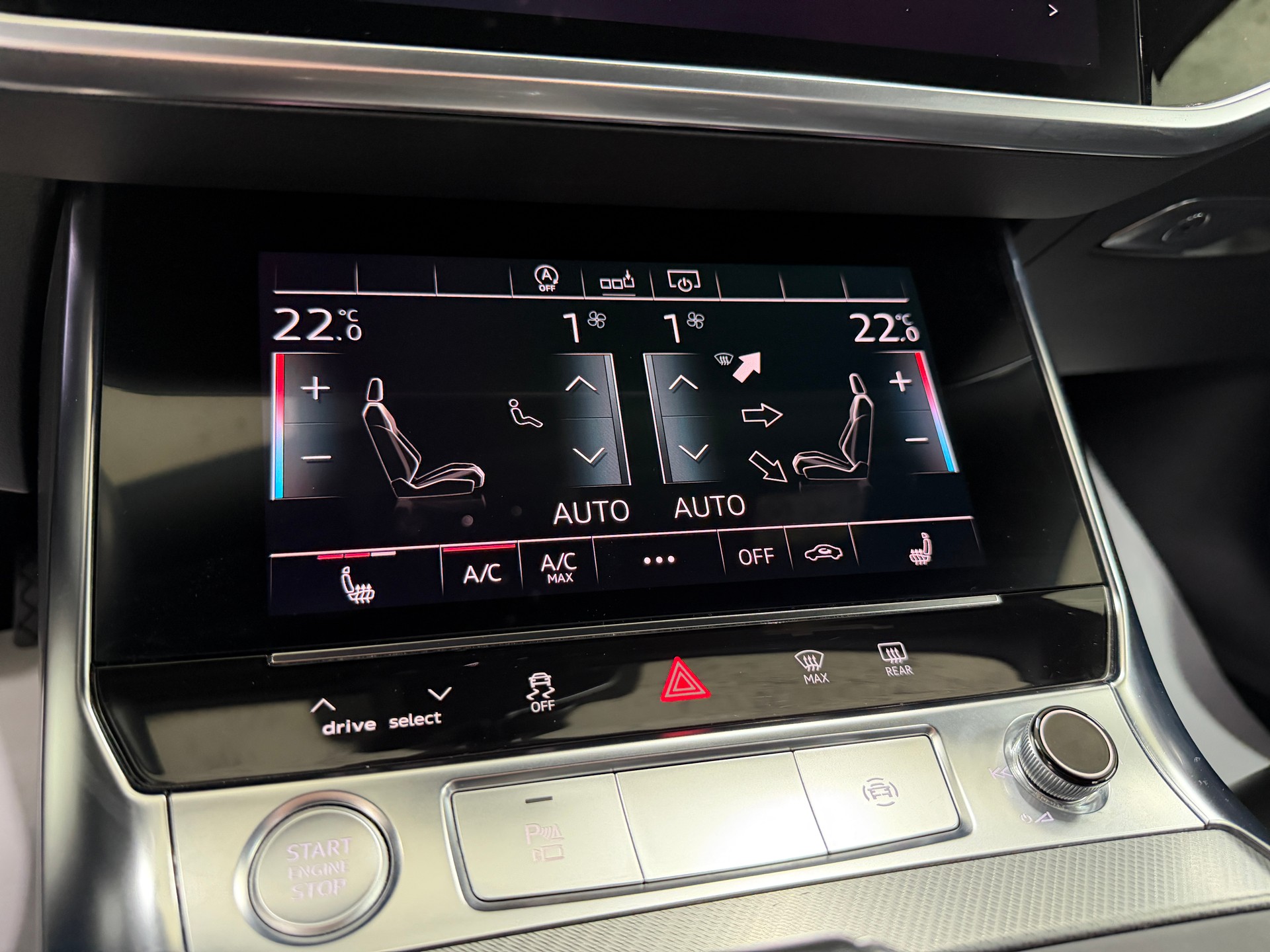 AUDI A6 Avant 50 TDI Sport 286PS Midnight Black quattro tiptronic / RF-Kamera / Panoramadach / Leder / Comfortkey / Matrix-LED /-image-18