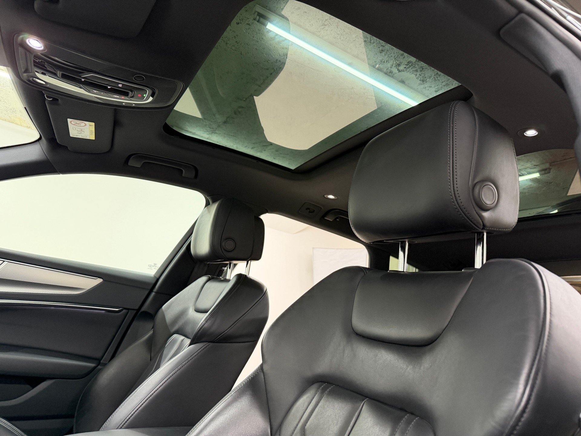 AUDI A6 Avant 50 TDI Sport 286PS Midnight Black quattro tiptronic / RF-Kamera / Panoramadach / Leder / Comfortkey / Matrix-LED /-image-7