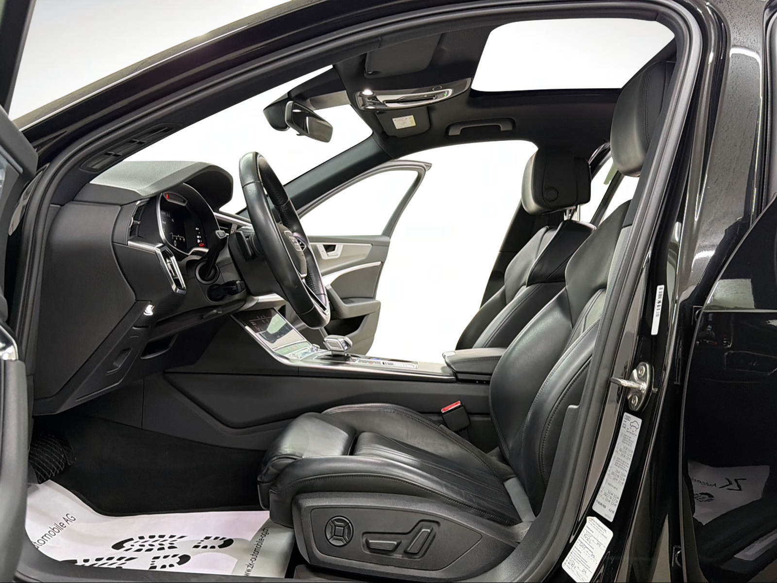 AUDI A6 Avant 50 TDI Sport 286PS Midnight Black quattro tiptronic / RF-Kamera / Panoramadach / Leder / Comfortkey / Matrix-LED /-image-5