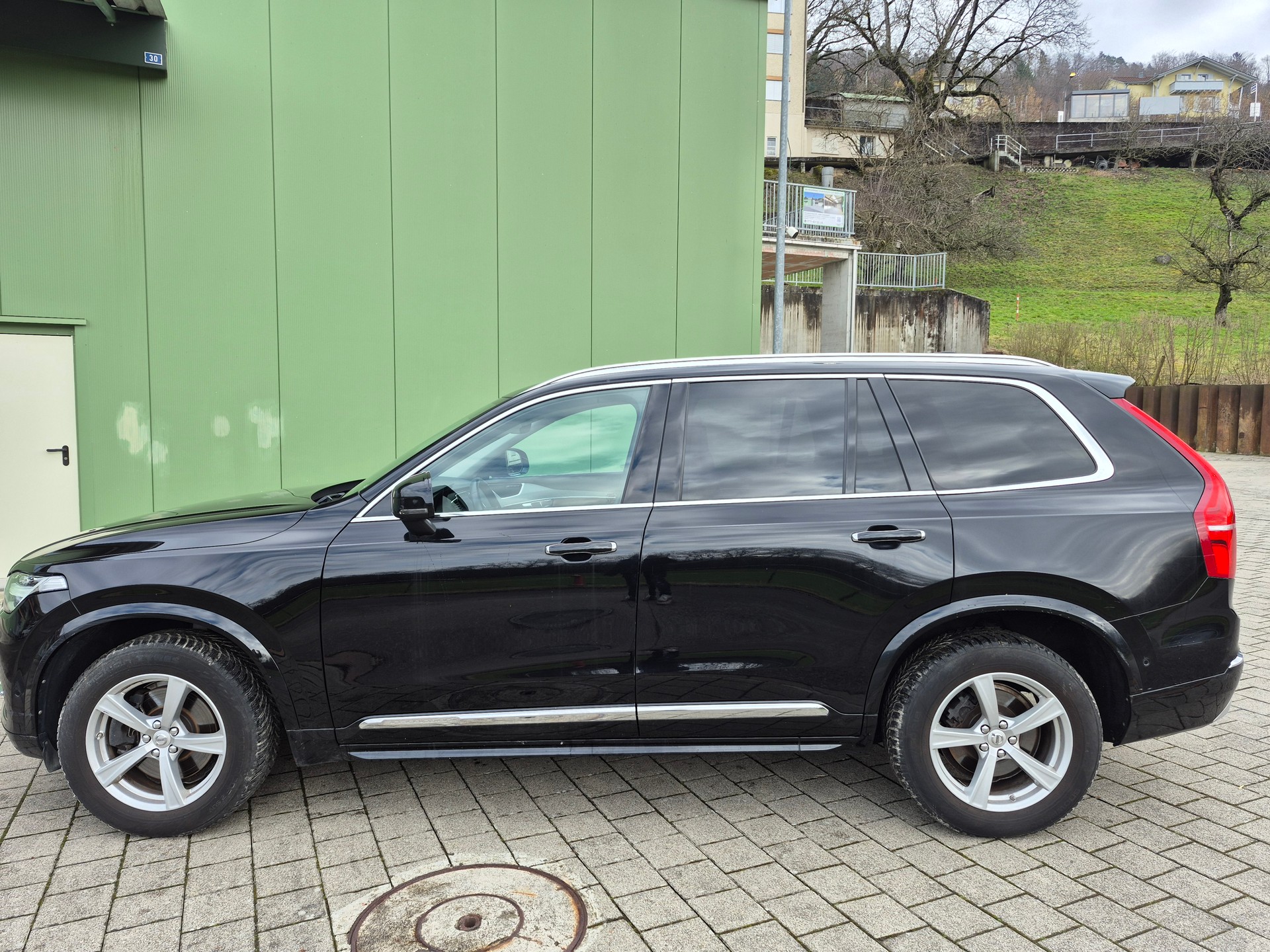 VOLVO XC90 D5 AWD Inscription Geartronic-image-3