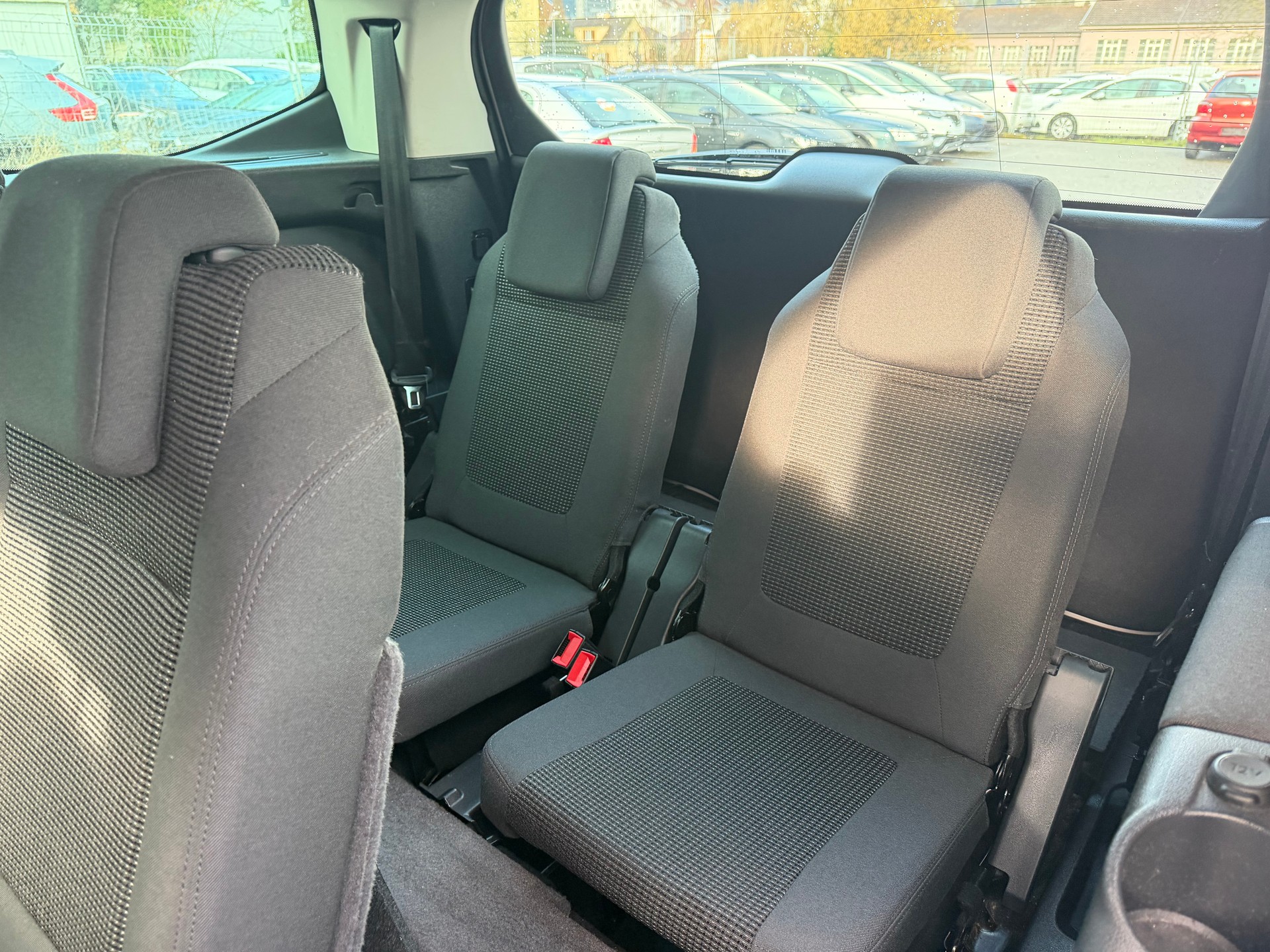PEUGEOT 5008 1.6 16V T Allure Automatic * 07x Sitze * Gr. Navi * Xenon * Tempomat * PDC V&H *-image-7
