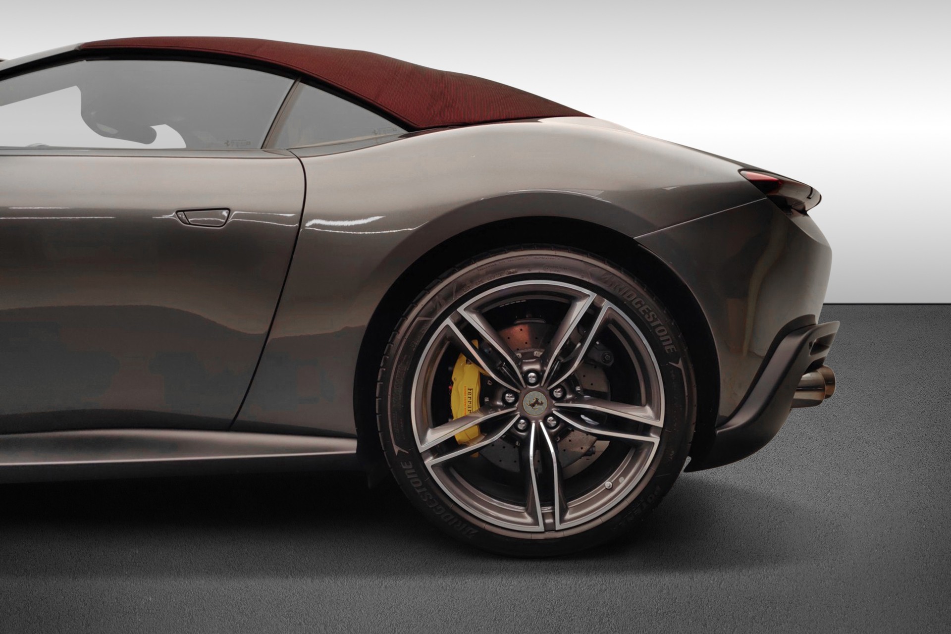 FERRARI Roma Spider-image-9