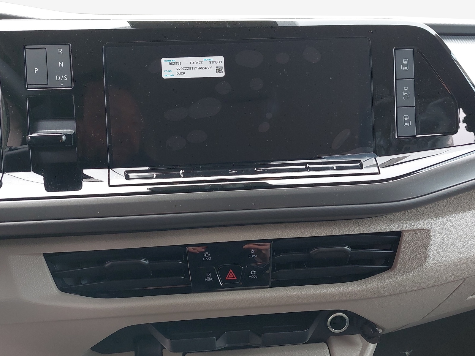 VW Multivan 1.5 eHybrid 4Motion DSG-image-10