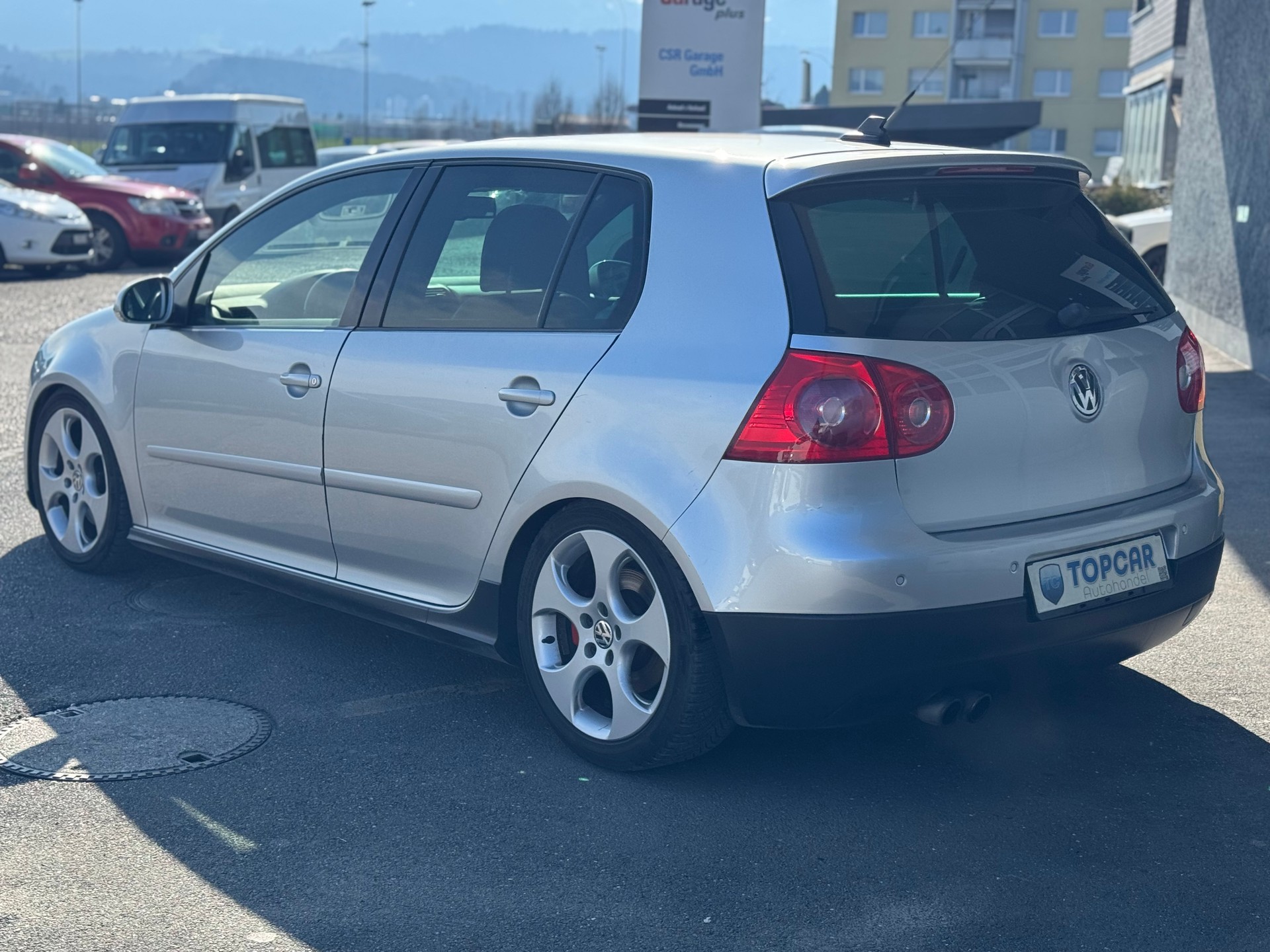 VW Golf 2.0 TFSI GTI-image-3