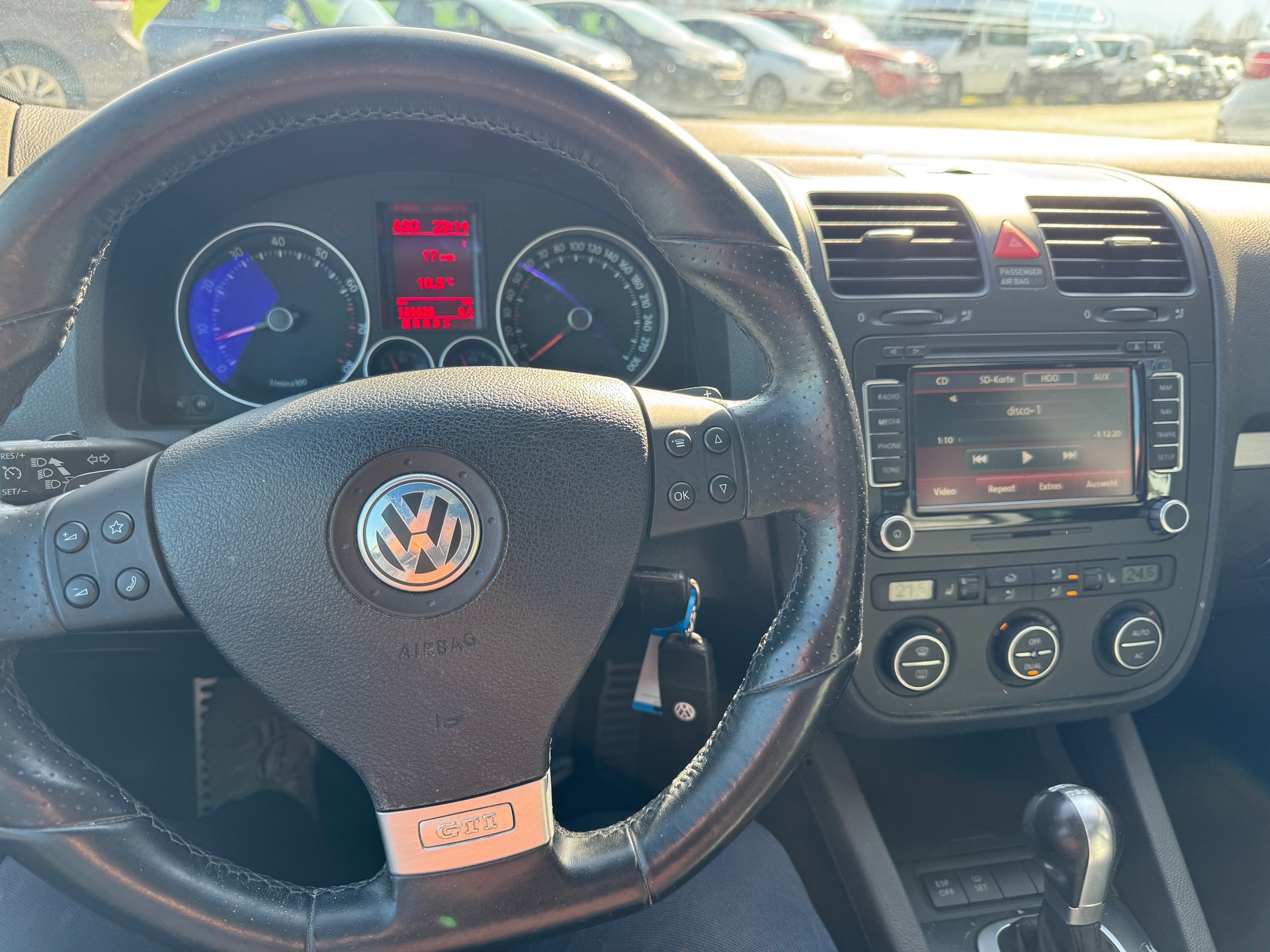 VW Golf 2.0 TFSI GTI-image-9